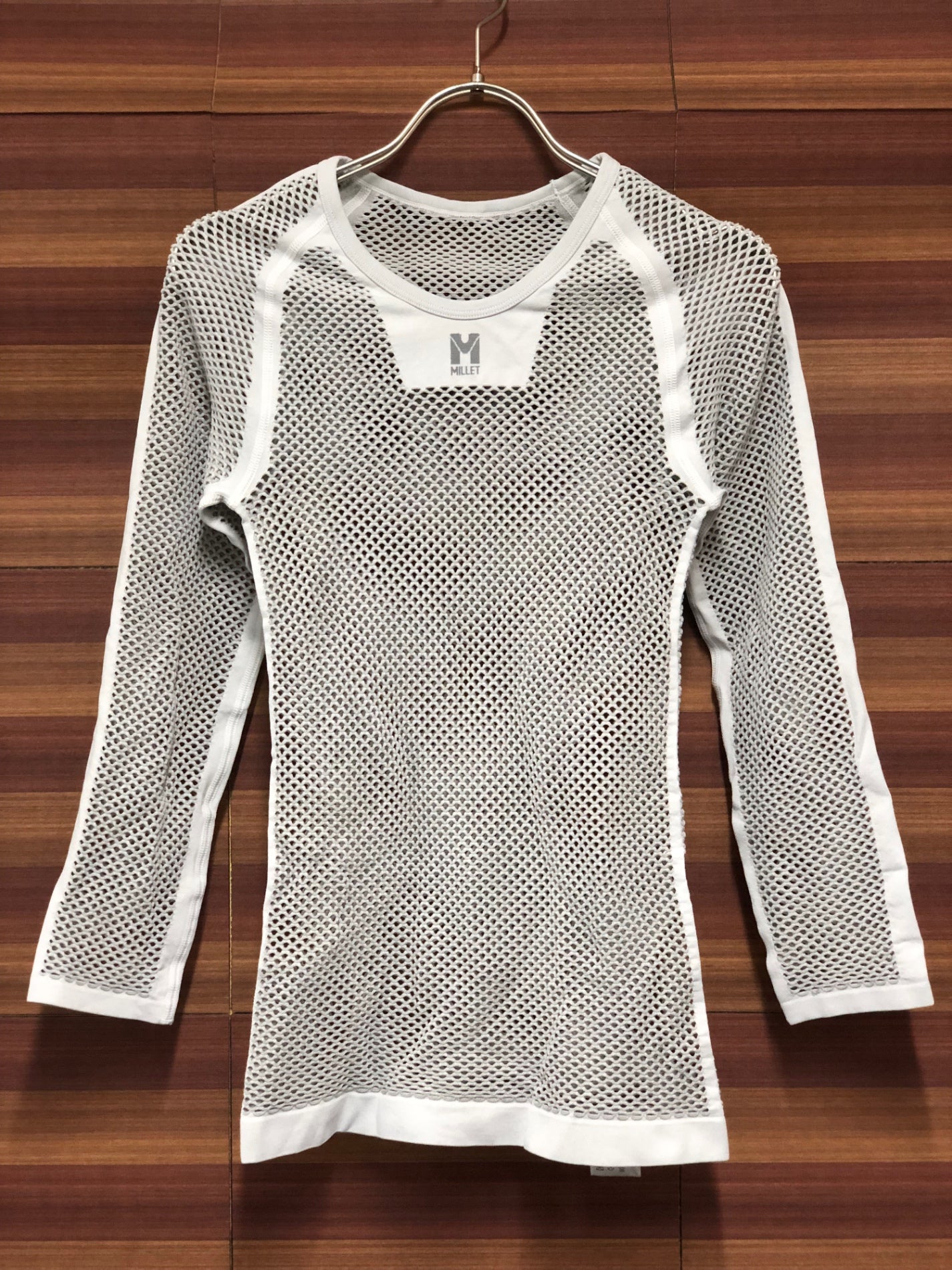 IQ818 ミレー MILLET 長袖 べースレイヤー 白 S-M