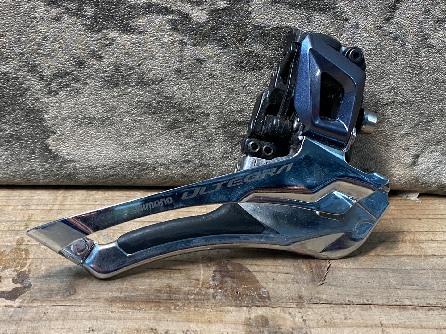 IR730 シマノ SHIMANO アルテグラ ULTEGRA FD-R8000 フロントディレイラー 直付