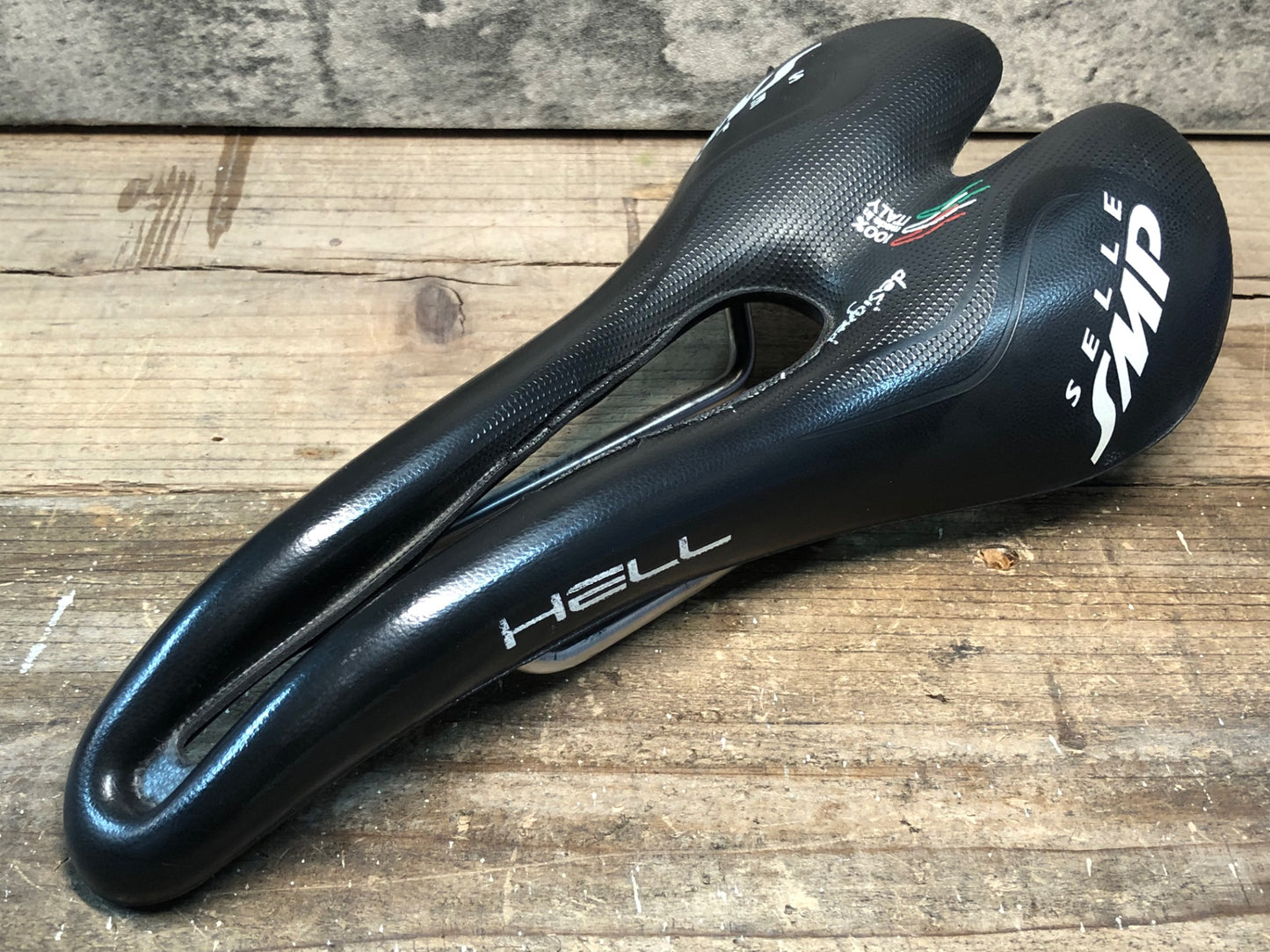 IP543 SELLE SMP ヘル HELL サドル INOX TUBE 黒