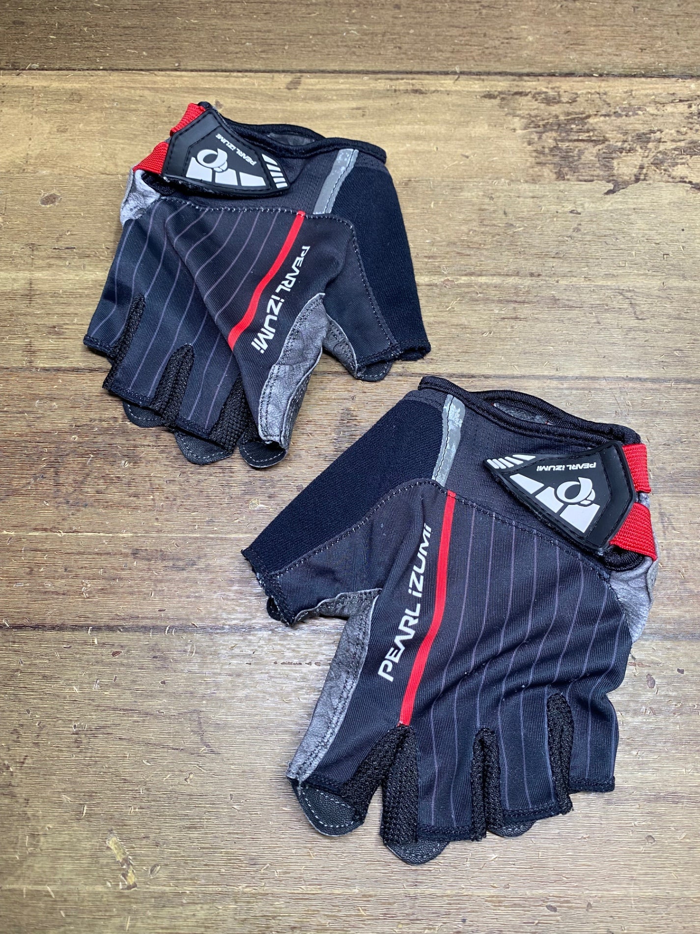 IZ540 パールイズミ PEARL iZUMi 指切り グローブ 黒 L