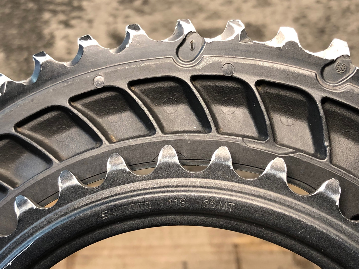 JC741 シマノ SHIMANO 105 FC-R7000 クランクセット 160mm 52/36T