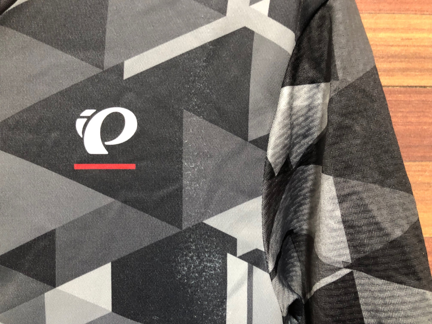 IQ845 パールイズミ PEARL iZUMi 半袖 サイクルジャージ 黒 グレー XL