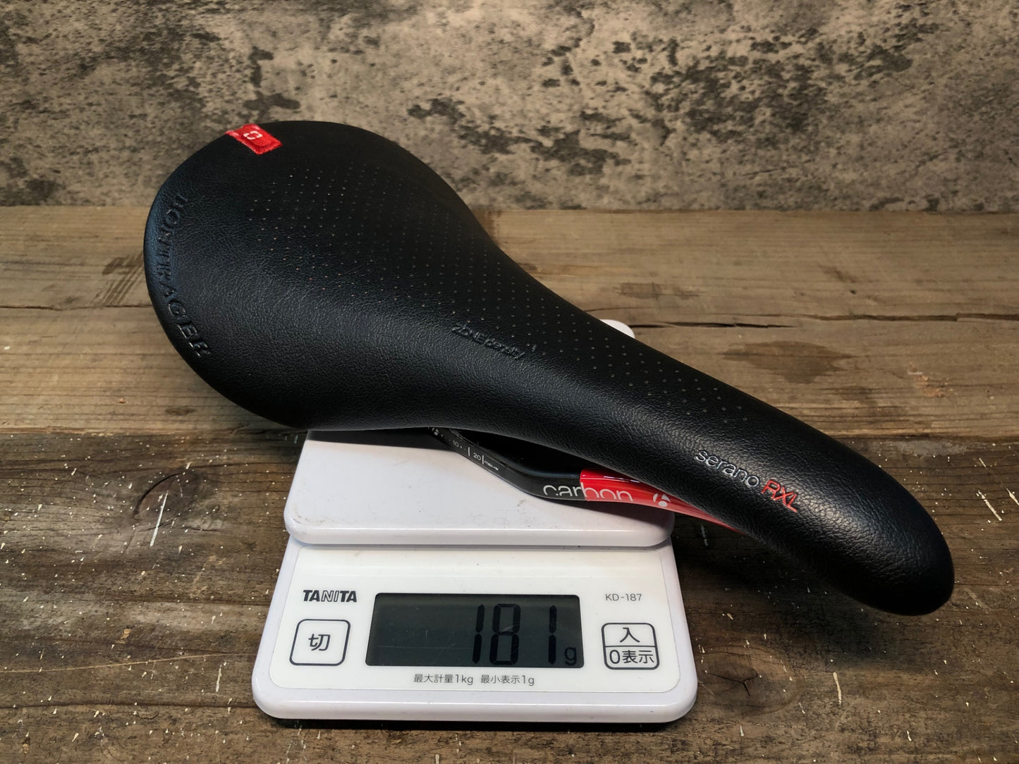 IN118 ボントレガー BONTRAGER セラーノ プロ SERANO RXL サドル カーボンレール 黒赤