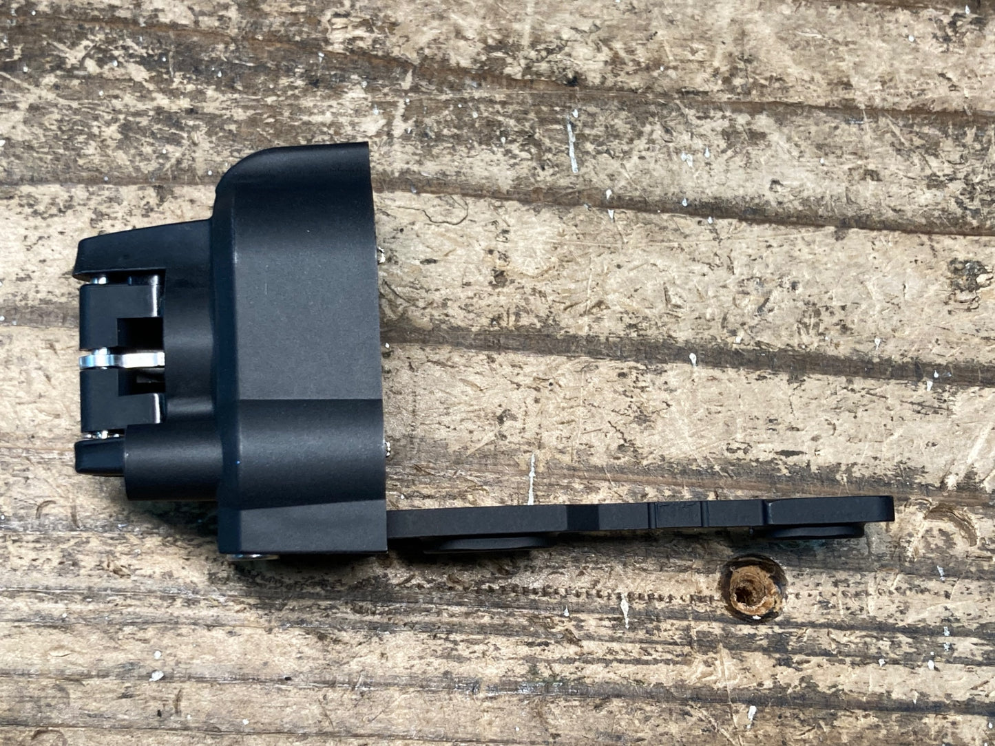 IK874 シマノ SHIMANO BM-DN100-S 10mm バッテリーマウント