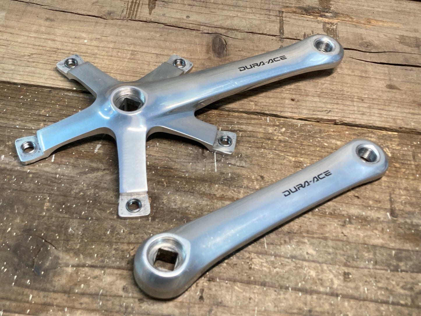 IP827 シマノ SHIMANO デュラエース DURA-ACE FC-7600 クランクアームセット 165mmPCD144 NJS ピスト トラック用