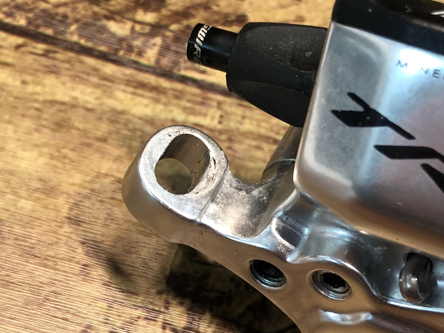 IM384 TRP HY/RD ディスク ブレーキキャリパー