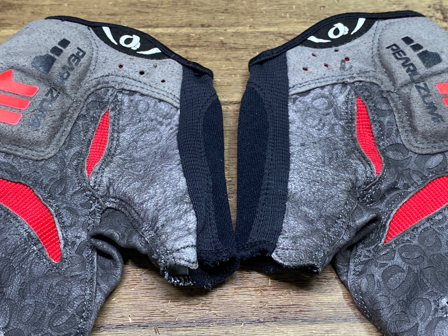 IZ540 パールイズミ PEARL iZUMi 指切り グローブ 黒 L