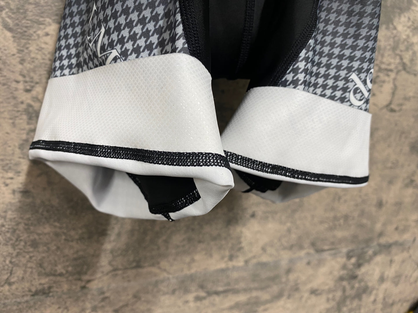 JD277 リオンドカペルミュール Lion de KAPELMUUR ビブショーツ 黒 白 千鳥 S