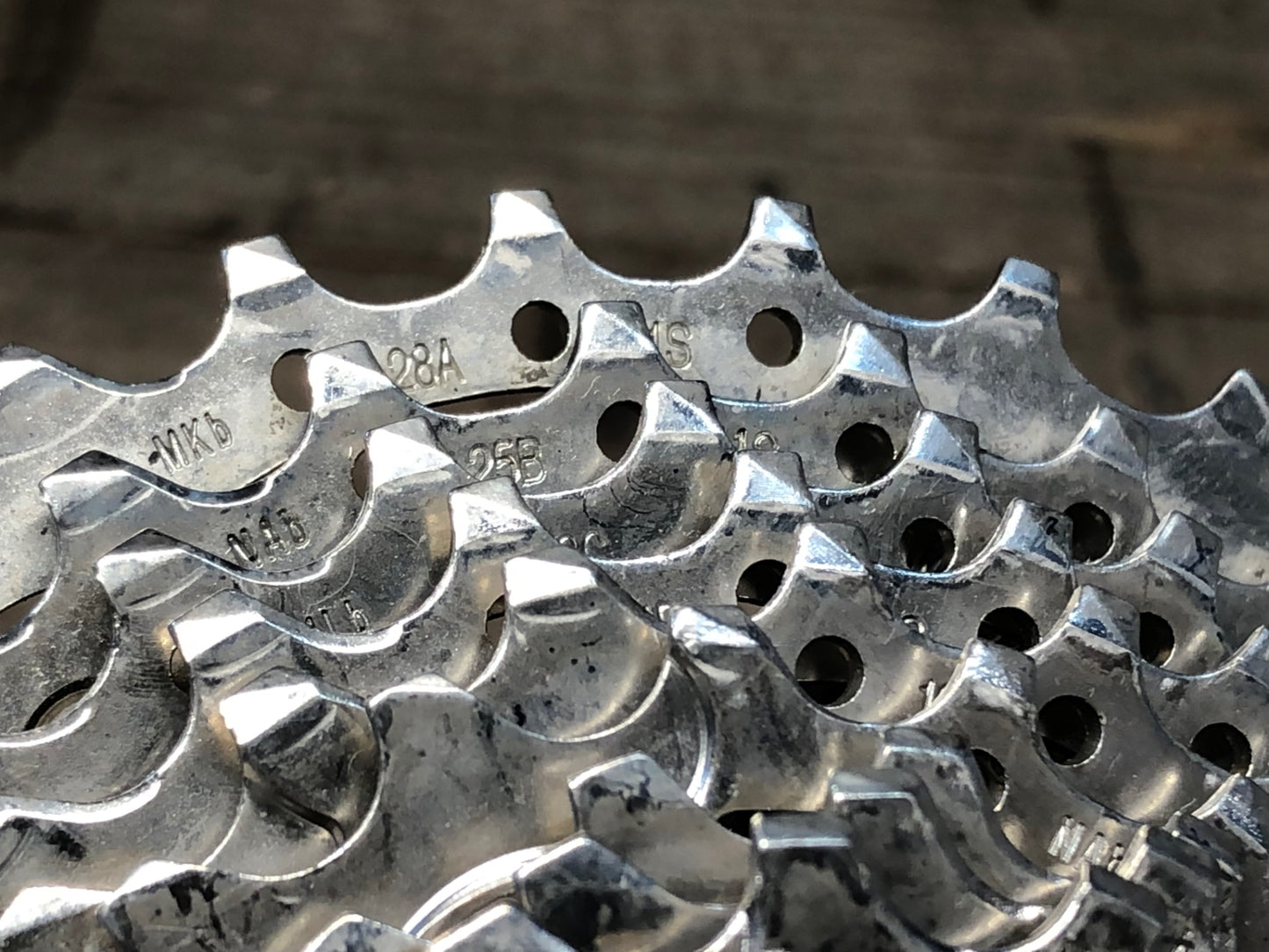 IE373 シマノ SHIMANO 105 CS-5800 スプロケット 11-28T 11S