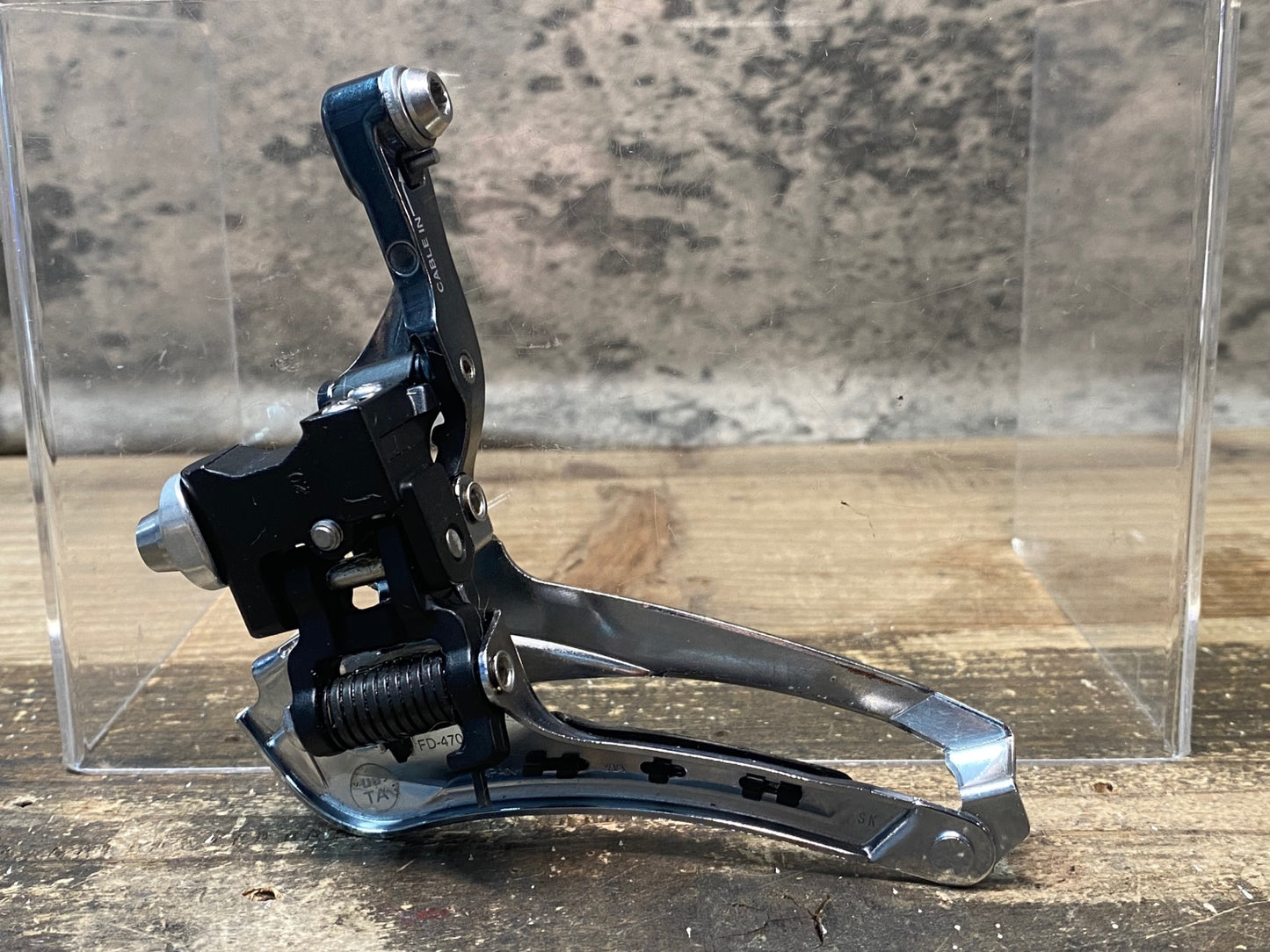 IS705 シマノ SHIMANO ティアグラ Tiagra FD-4700 フロントディレイラー 直付