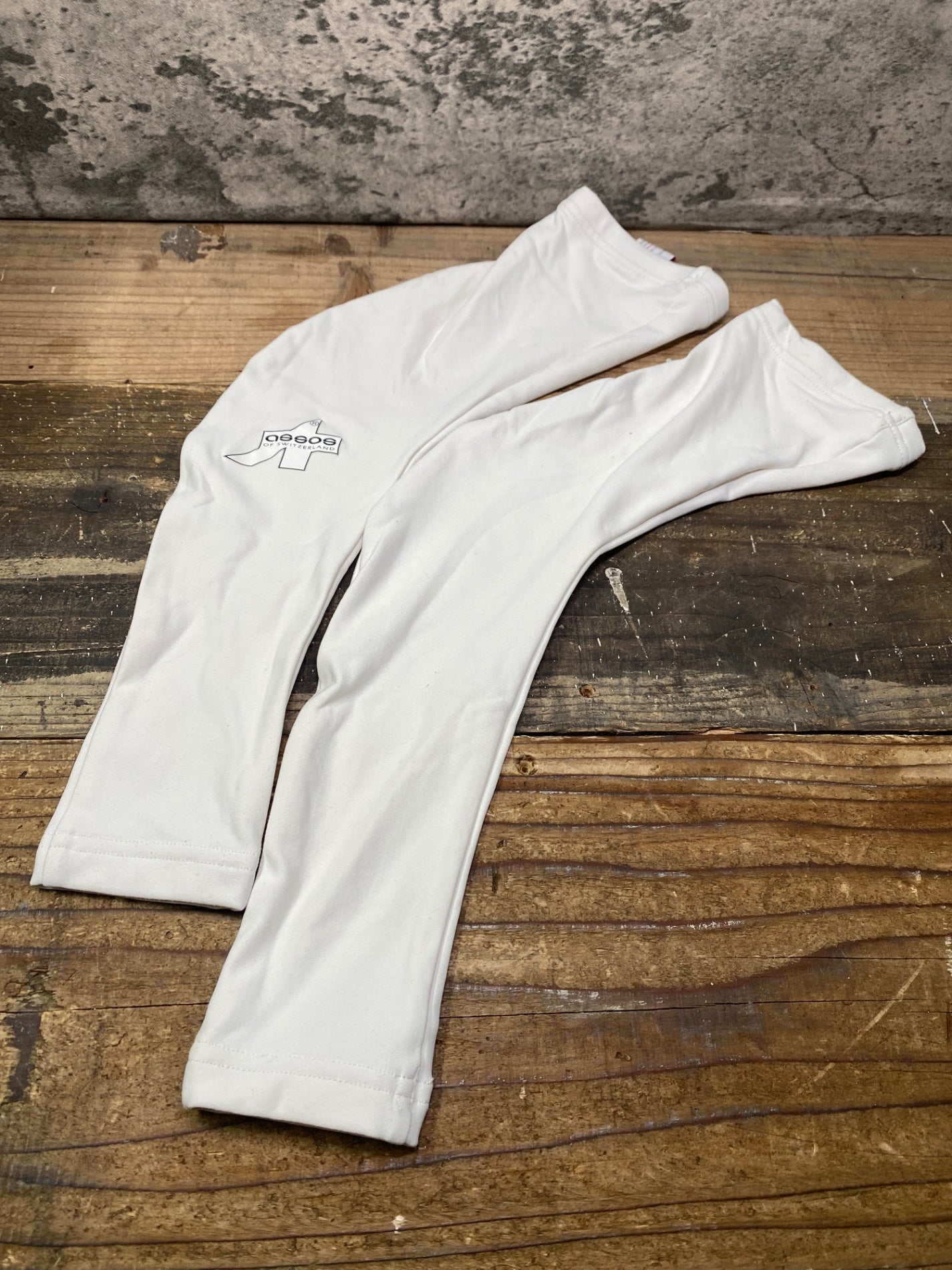 IR946 アソス assos アームカバー 白 SIZE2