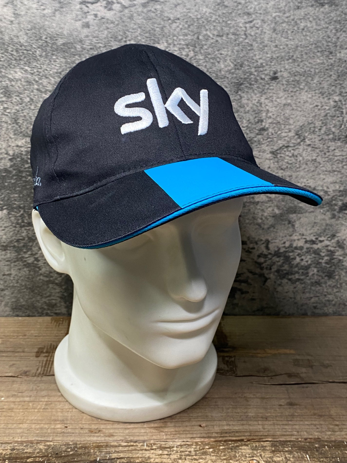 IU456 ラファ Rapha BASEBALL CAP キャップ 黒 水色 フリーサイズ TEAM Sky