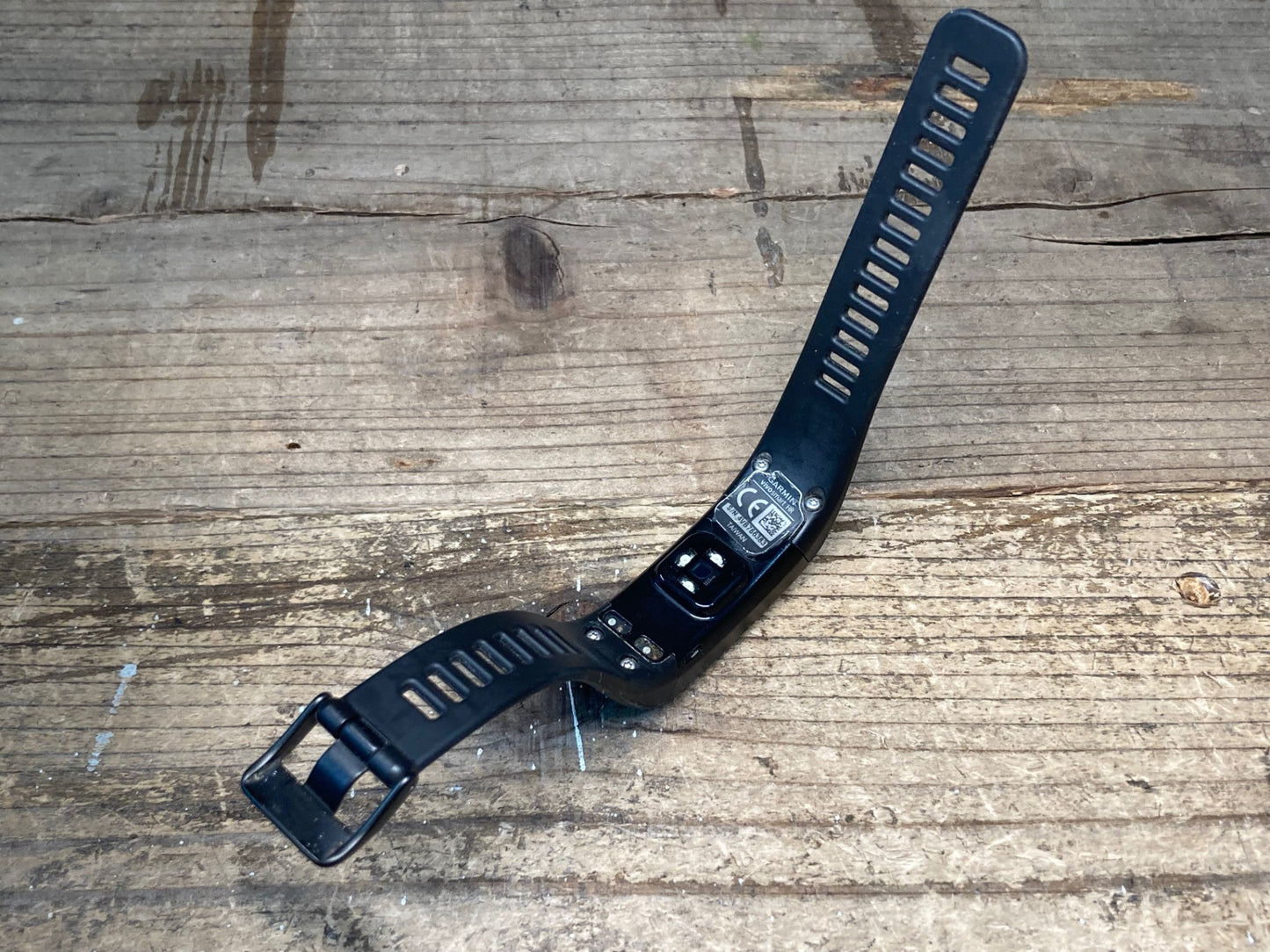 IB610 ガーミン GARMIN ヴィヴォ VIVOSMART HR スポーツウォッチ 動作確認済 Bluetooth smart ※充電接点不良の為ジャンク