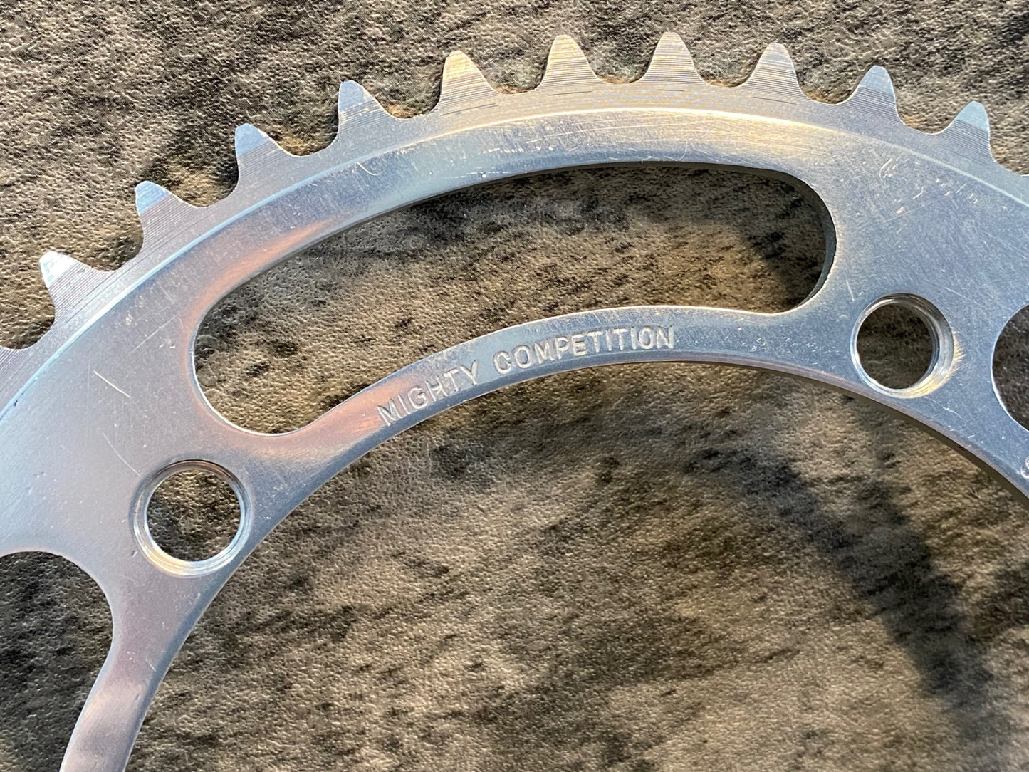 IU256 スギノ SUGINO MIGHTY COMPETITION チェーンリング 50T