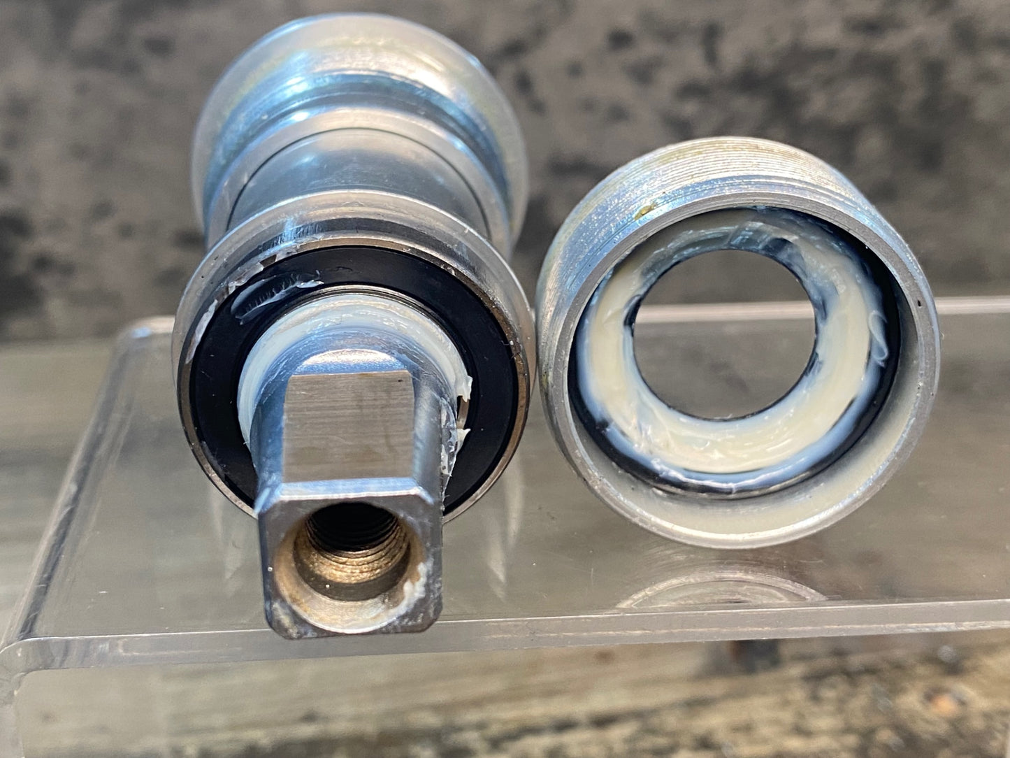 IW664 カンパニョーロ CAMPAGNOLO CHORUS ボトムブラケット BB JIS/BSA 102mm スクエアテーパー 未使用