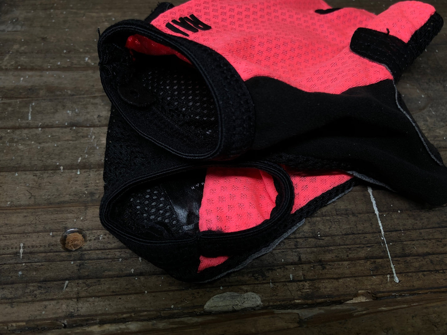 IN348 ラファ RAPHA グローブ 指ぬき ピンク サイズ表記不明