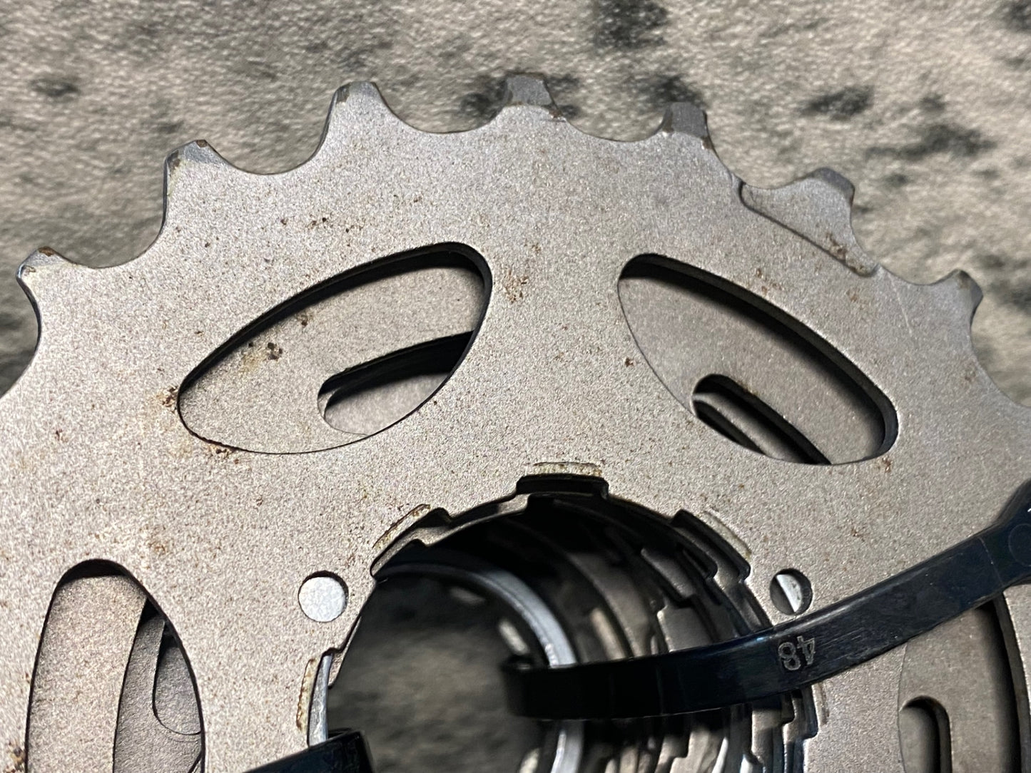 IK740 シマノ SHIMANO デュラエース DURA-ACE CS-7400 スプロケット 12-23T 8S