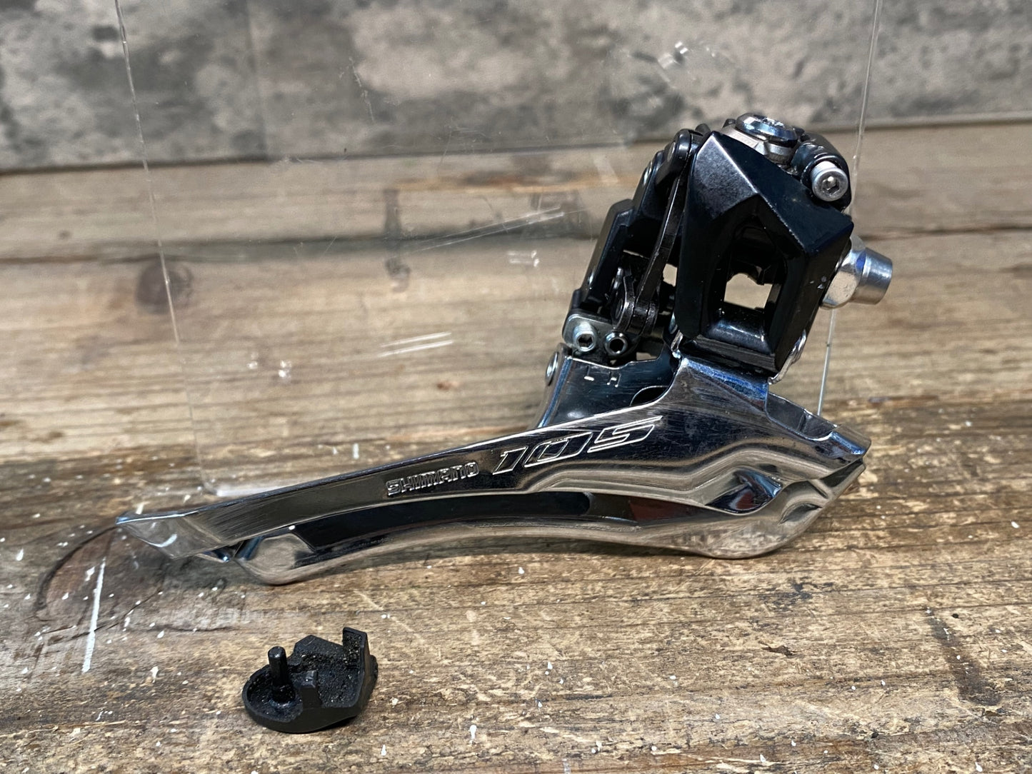 IT463 シマノ SHIMANO 105 FD-R7000 フロントディレイラー 直付