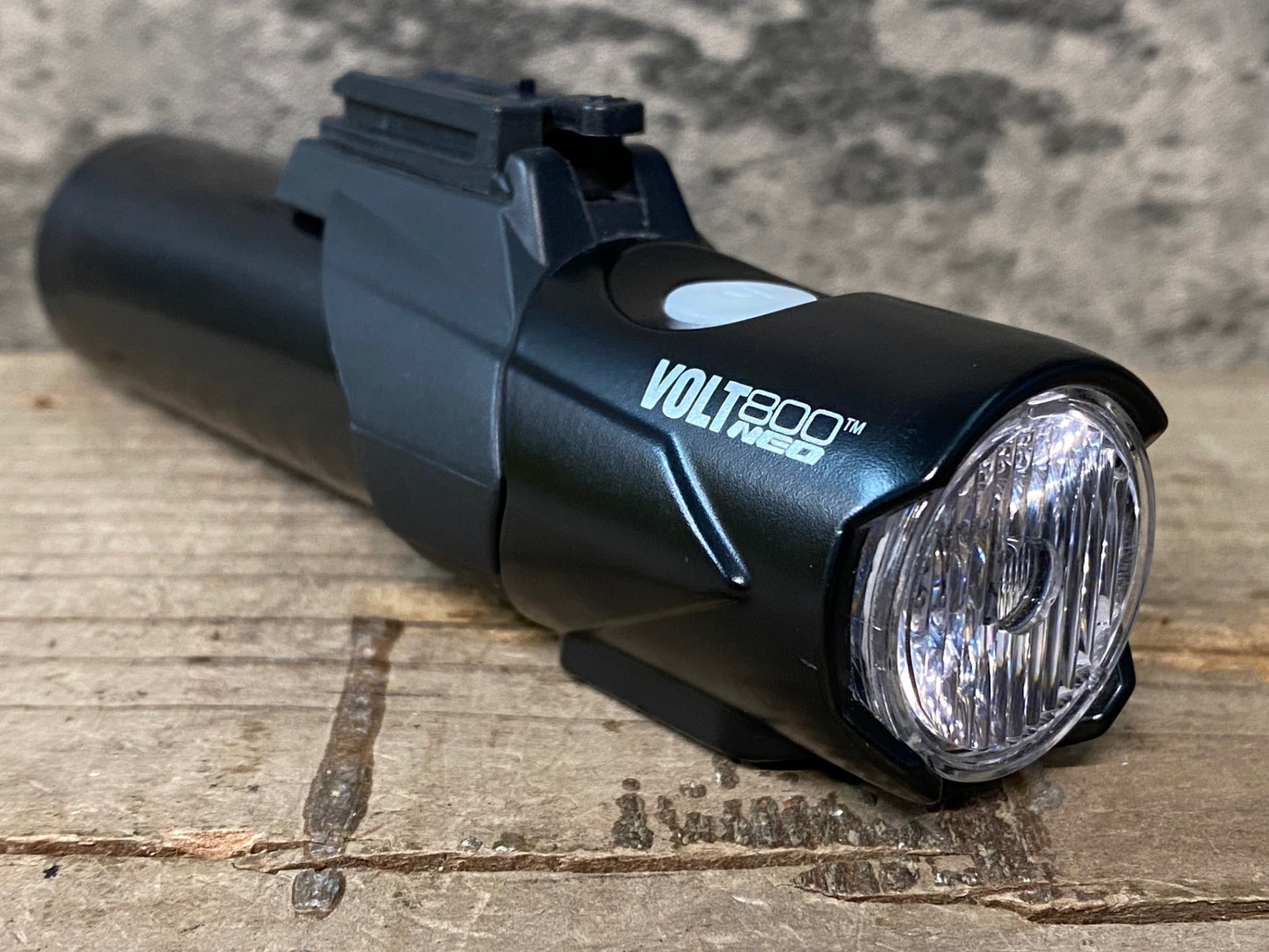 IU755 キャットアイ CATEYE VOLT800 NEO フロントライト ※点灯確認済み