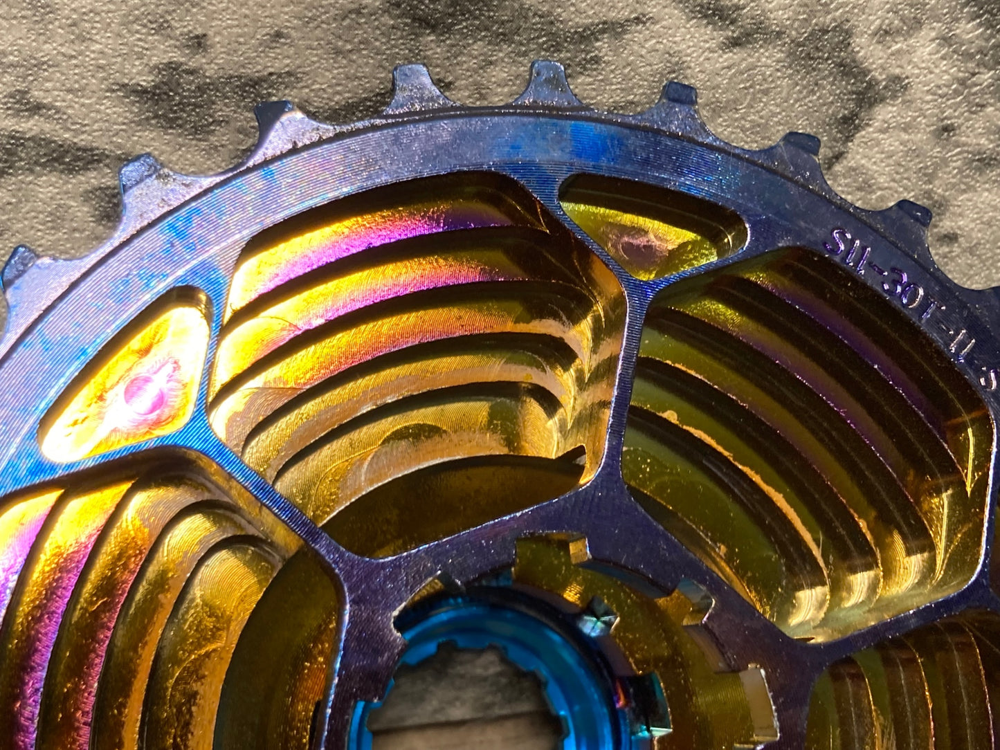 IQ633 レーコン Recon アロイ ALLOY ワンピース 軽量 スプロケット 11-30T 富士ブルー シマノ11s