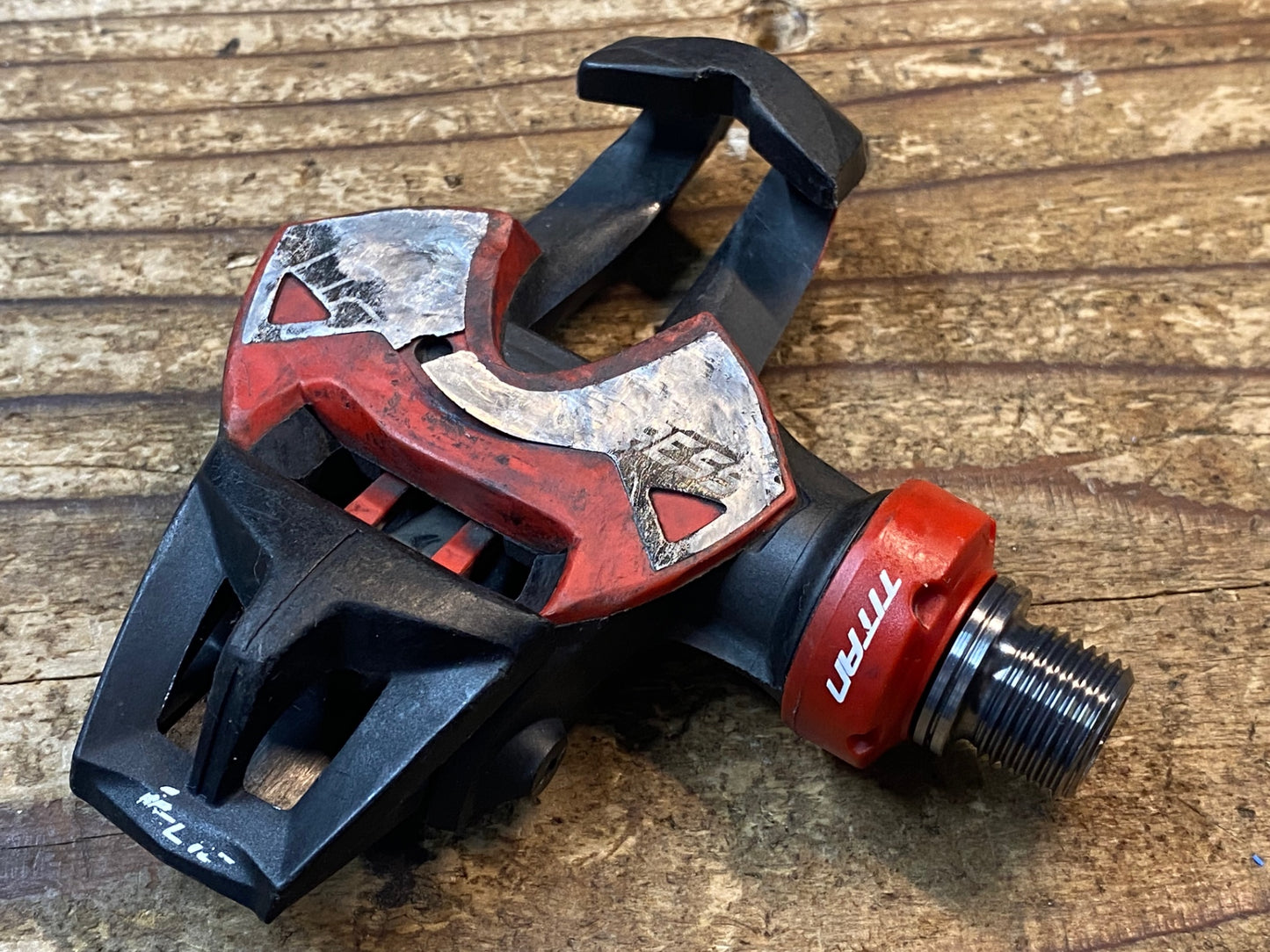 GH145 タイム TIME エクスプレッソ expresso 12 ビンディングペダル 黒赤 チタン ※踏み面削れ ゴリ感大