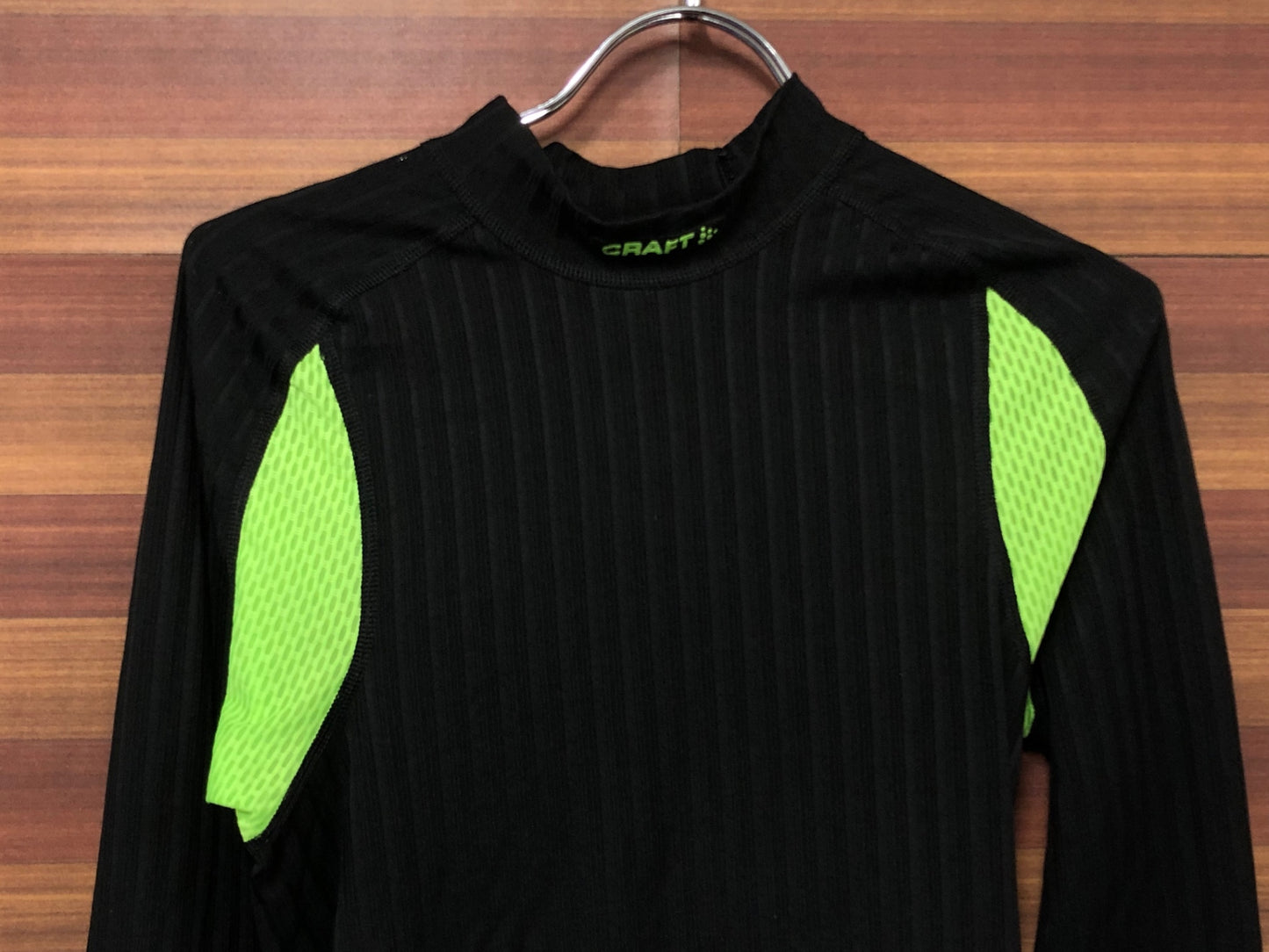 IT074 クラフト CRAFT 長袖 ベースレイヤー 黒 黄緑 S