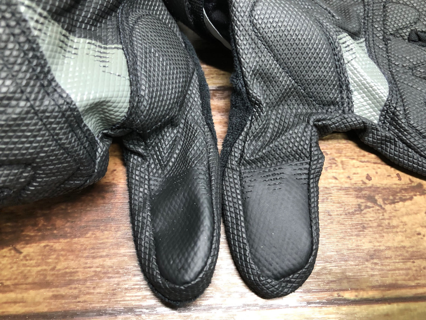 IS867 シマノ SHIMANO 長指 サイクルグローブ 黒 L