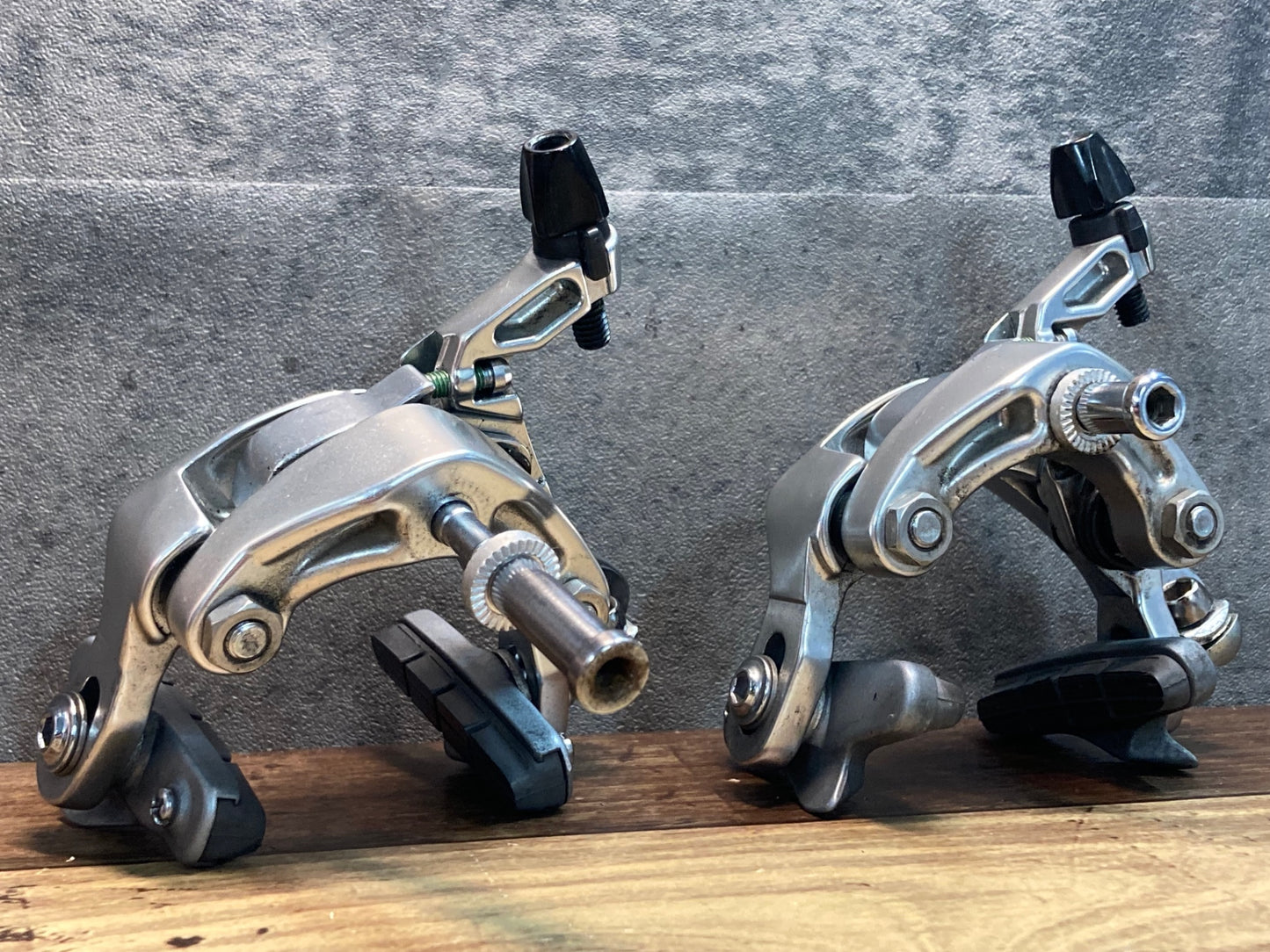 IO734 シマノ SHIMANO 105 BR-5800 キャリパーブレーキ 前後セット シルバー ※傷あり