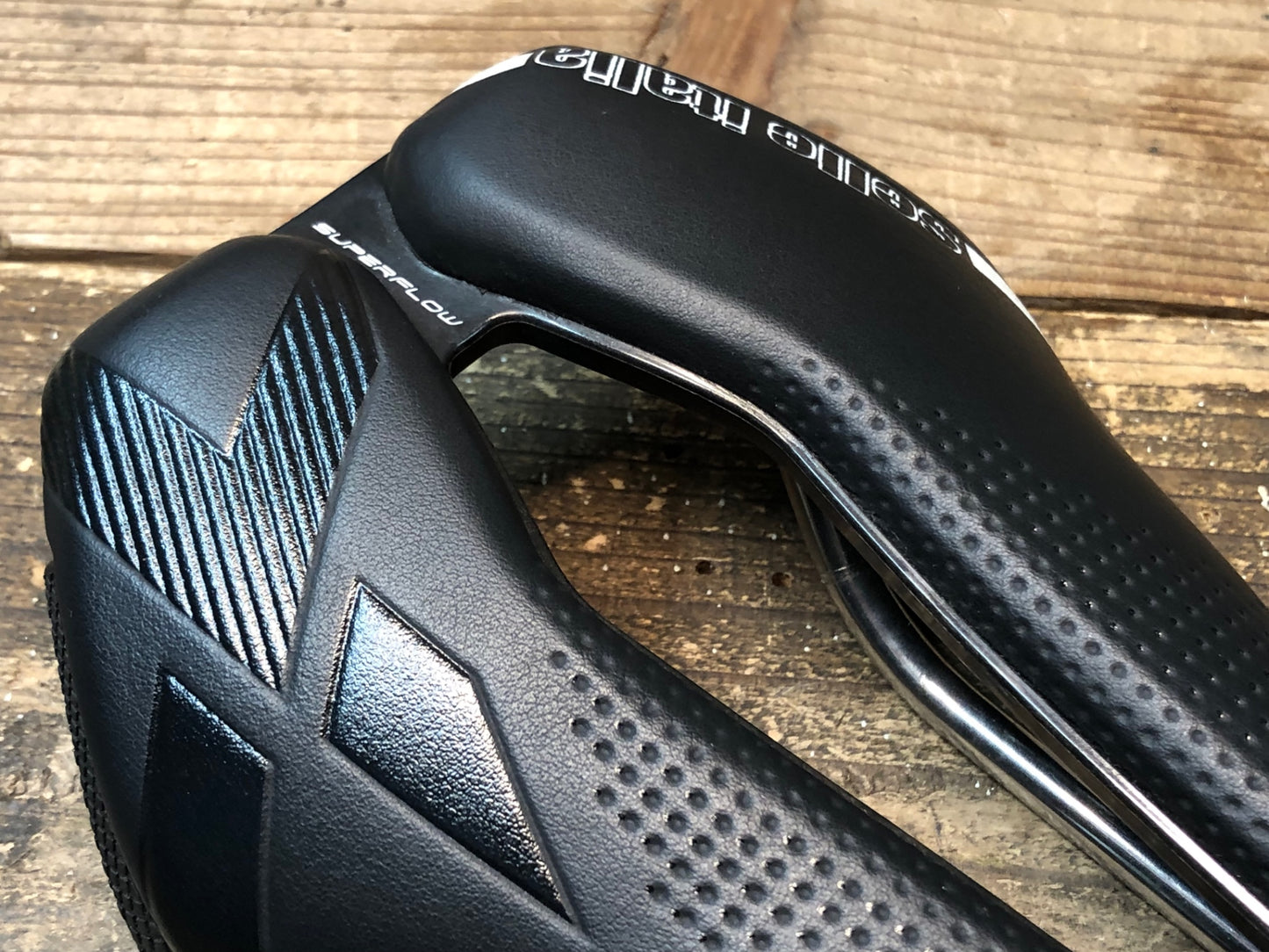 IT593 セライタリア Selle Italia X-LR superflow Ti316 レール