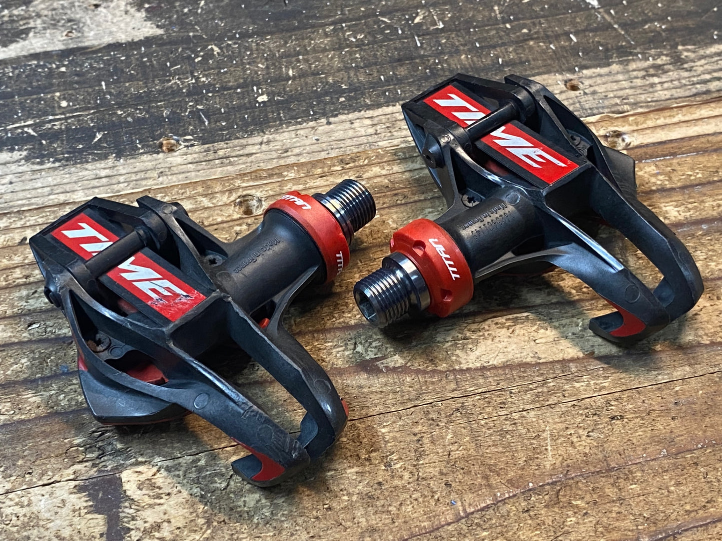 GH145 タイム TIME エクスプレッソ expresso 12 ビンディングペダル 黒赤 チタン ※踏み面削れ ゴリ感大