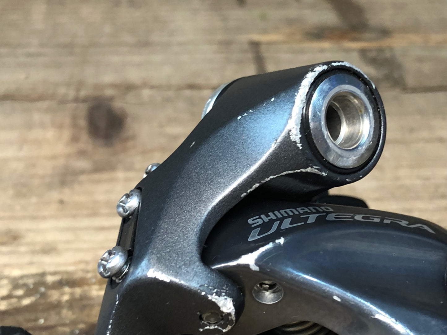 IL685 シマノ SHIMANO アルテグラ ULTEGRA RD-6800 SS リアディレイラー ※ひび割れ、プーリーゲージ曲がりのためジャンク品