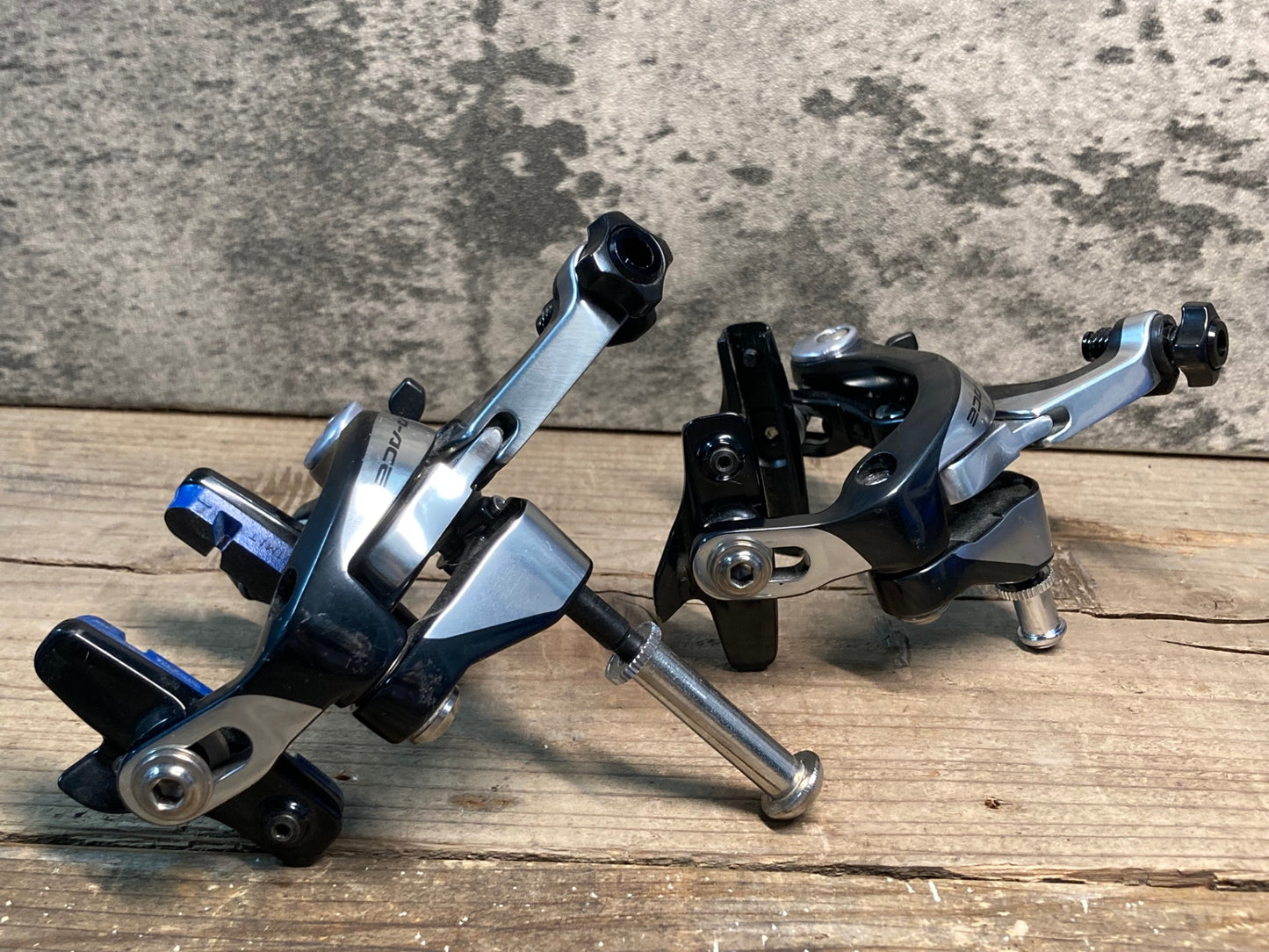 IN197 シマノ SHIMANO デュラエース DURA-ACE BR-9000 キャリパーブレーキ 前後セット ※ブレーキシュー欠品