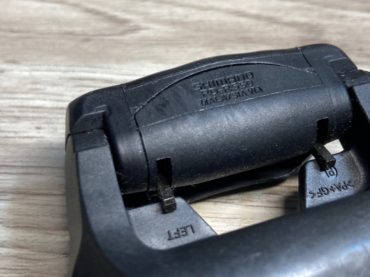 IY286 シマノ SHIMANO PD-R550 ビンディングペダル SPD-SL