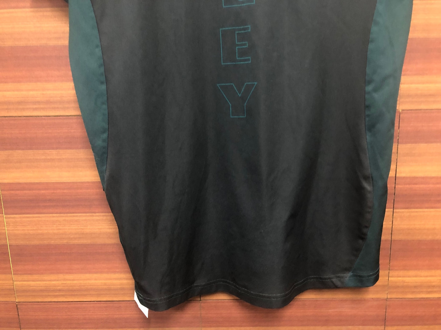 IF702 オークリー OAKLEY 半袖 Tシャツ 緑 サイズ不明