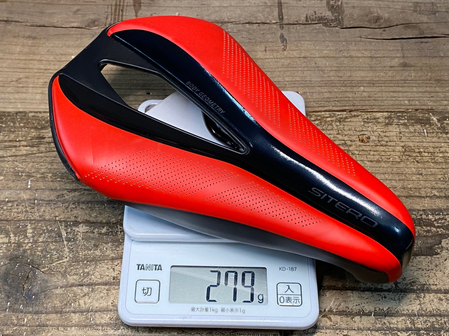 JA020 スペシャライズド SPECIALIZED シテロ SITERO EXPERT GEL サドル チタンレール 145mm幅 赤