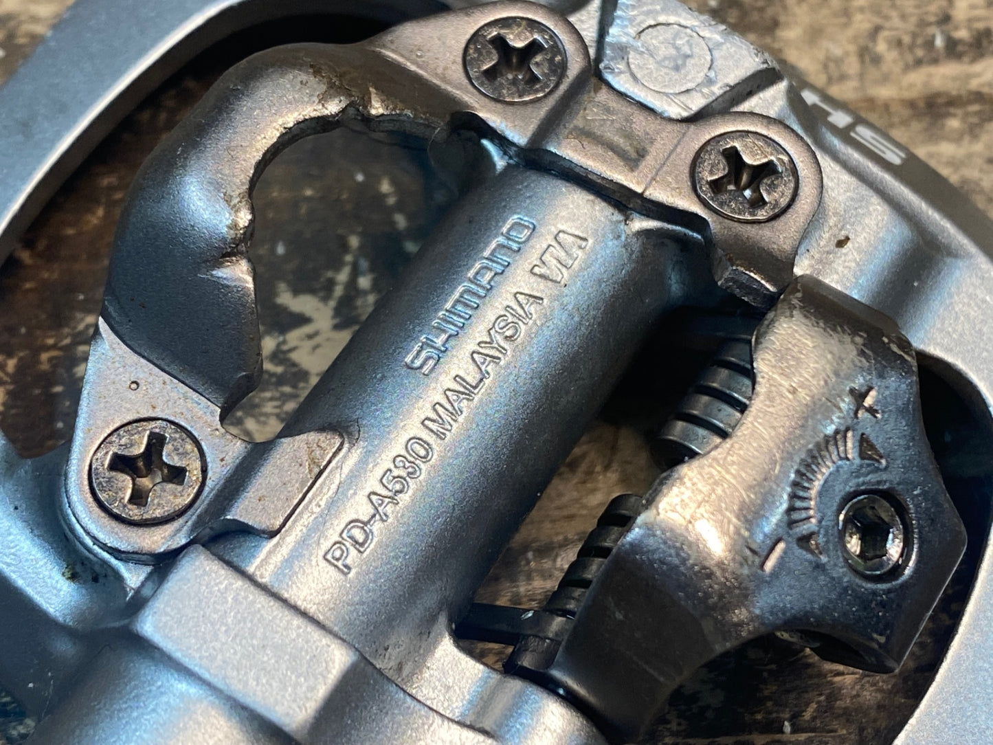 IZ704 シマノ SHIMANO PD-A530 ビンディングペダル 片面フラット SPD シルバー