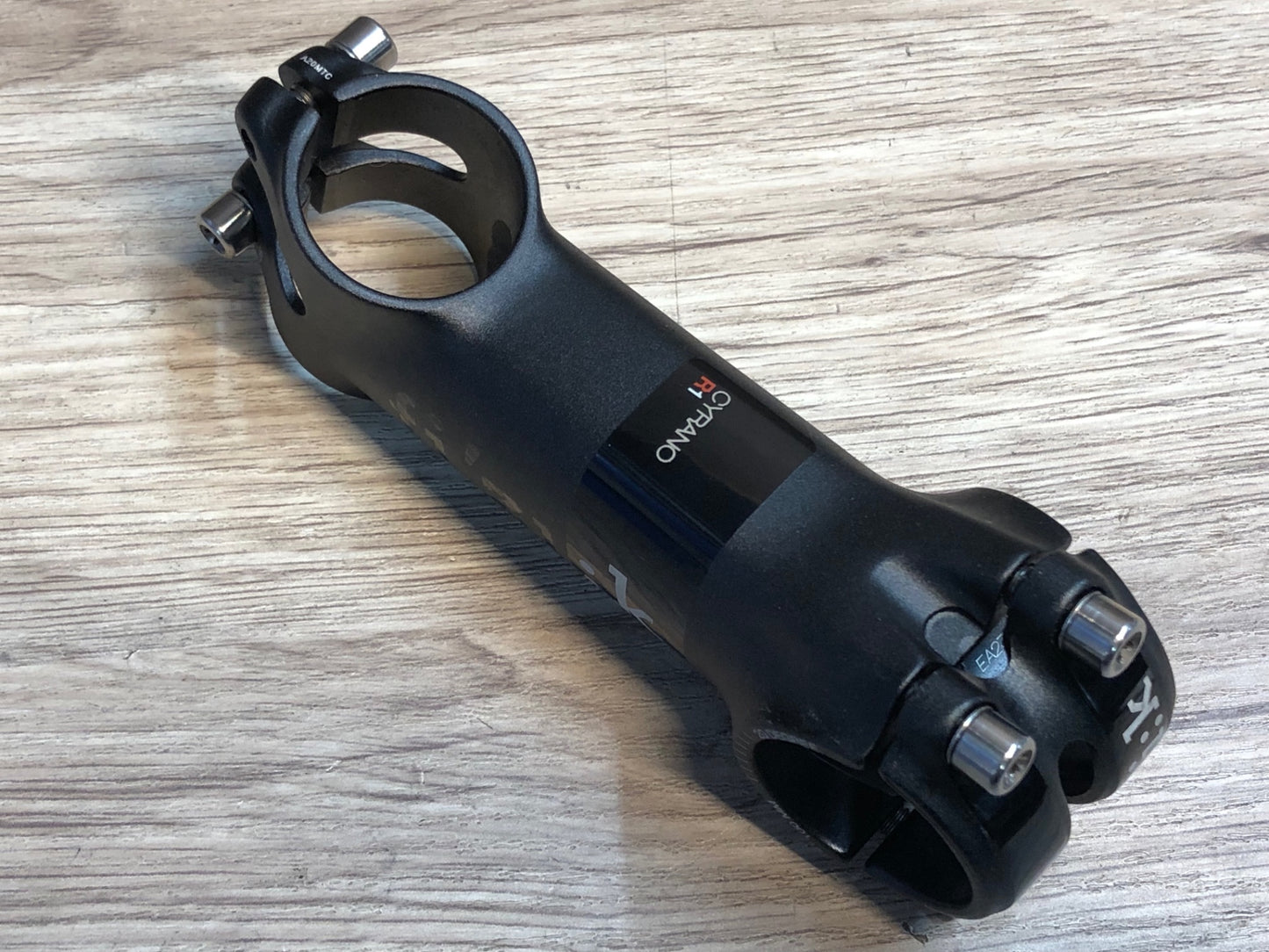 IN040 フィジーク fizik シラノ CYRANO R1 アルミ ステム 黒 100mm Φ31.8 OS 20°