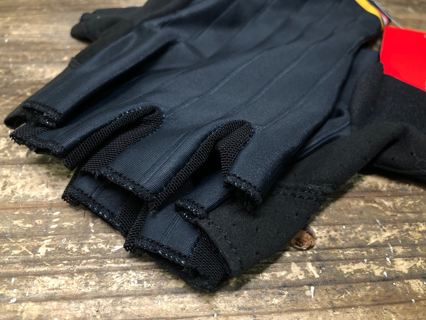 IW861 サンボルト SUNVLT 指切りグローブ 黒 M エアロ