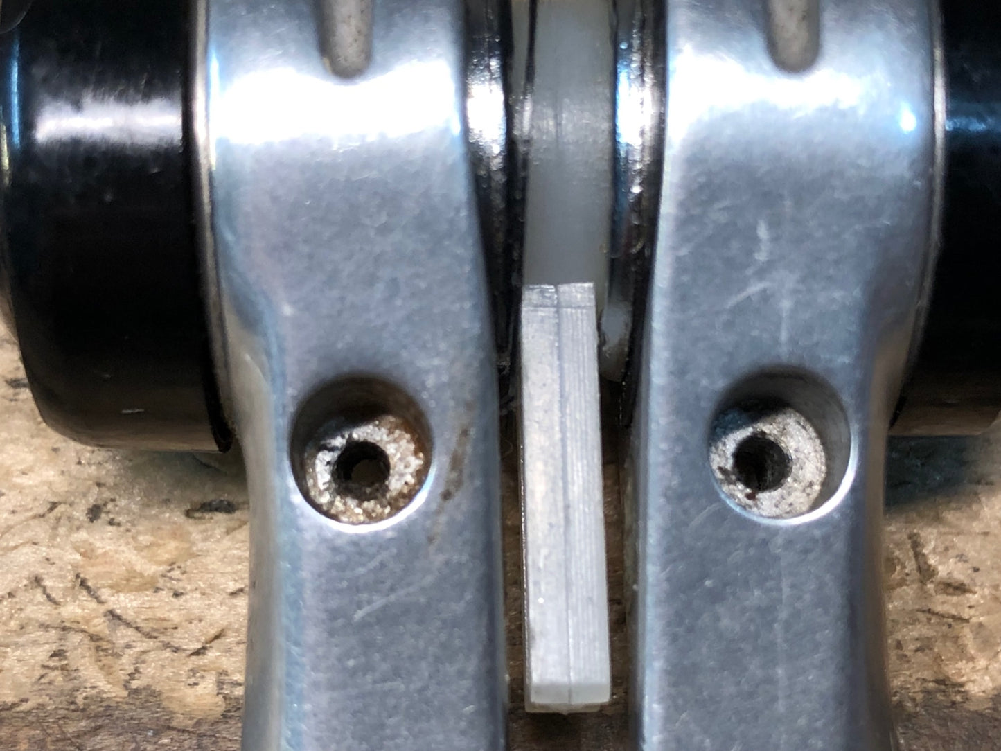 IE202 シマノ SHIMANO SL-R400 Wレバー シフトレバー SIS8s