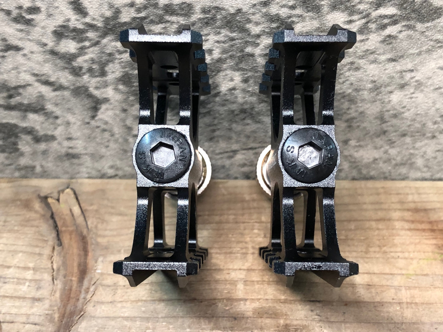 IW899 三ヶ島 MKS Compact EZY フラットペダル ブラック