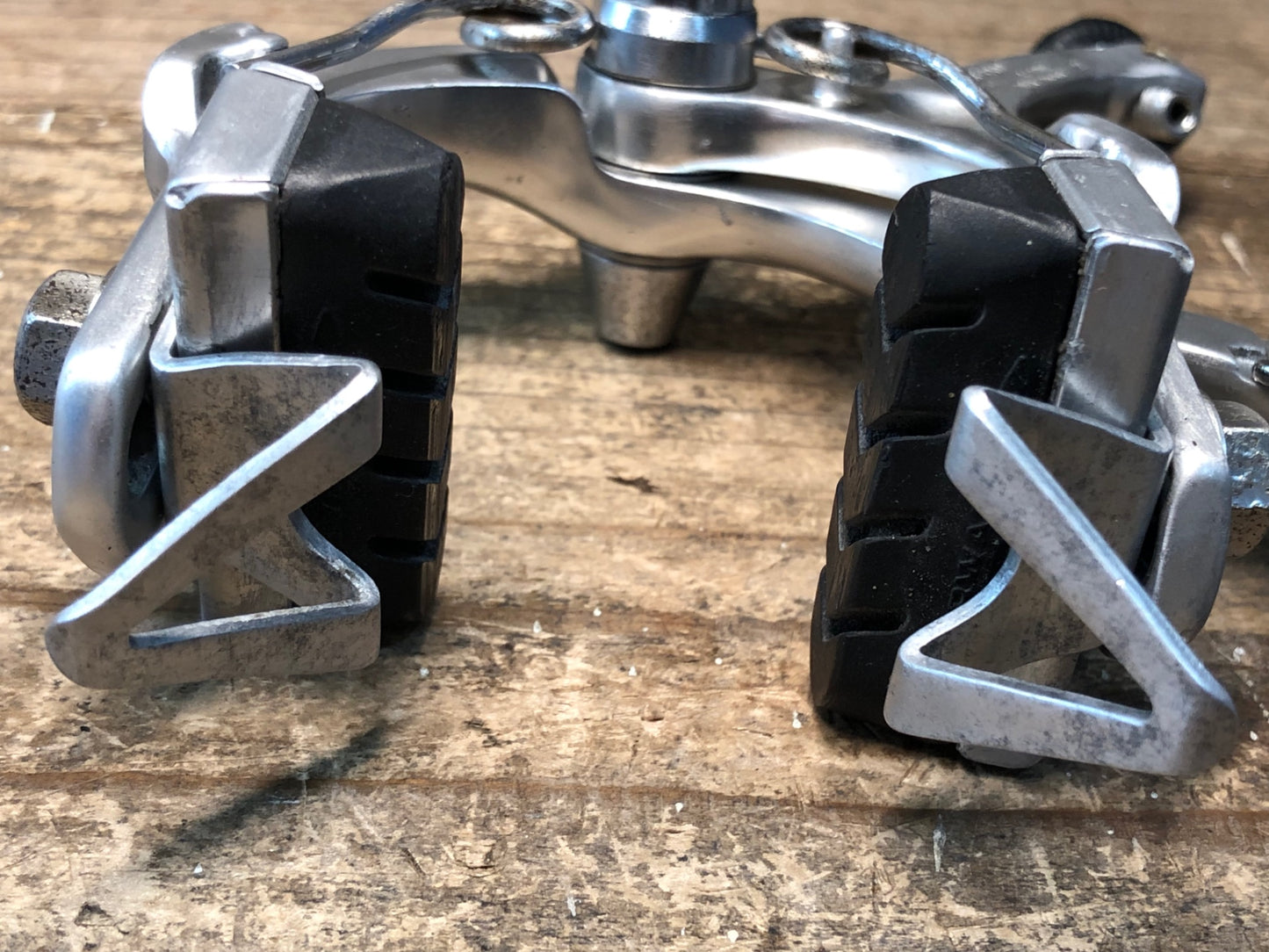 II558 シマノ SHIMANO 600 キャリパーブレーキ 前後セット