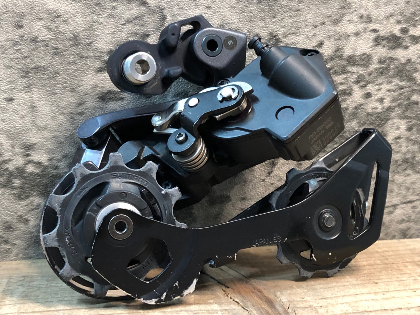 IQ672 シマノ SHIMANO アルテグラ ULTEGRA RD-R8050 SS リアディレイラー 11s Di2 電動 ※ガリ傷
