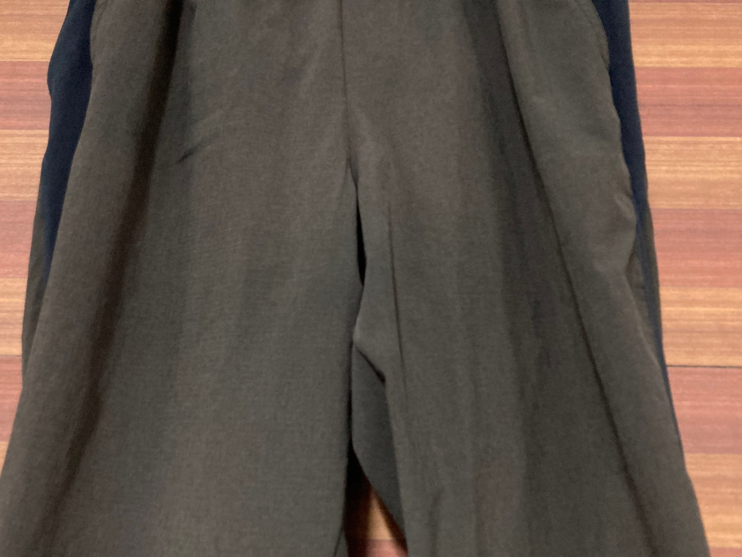 IO719 パールイズミ PEARL iZUMi サイクルパンツ 黒 グレー L パッド付き