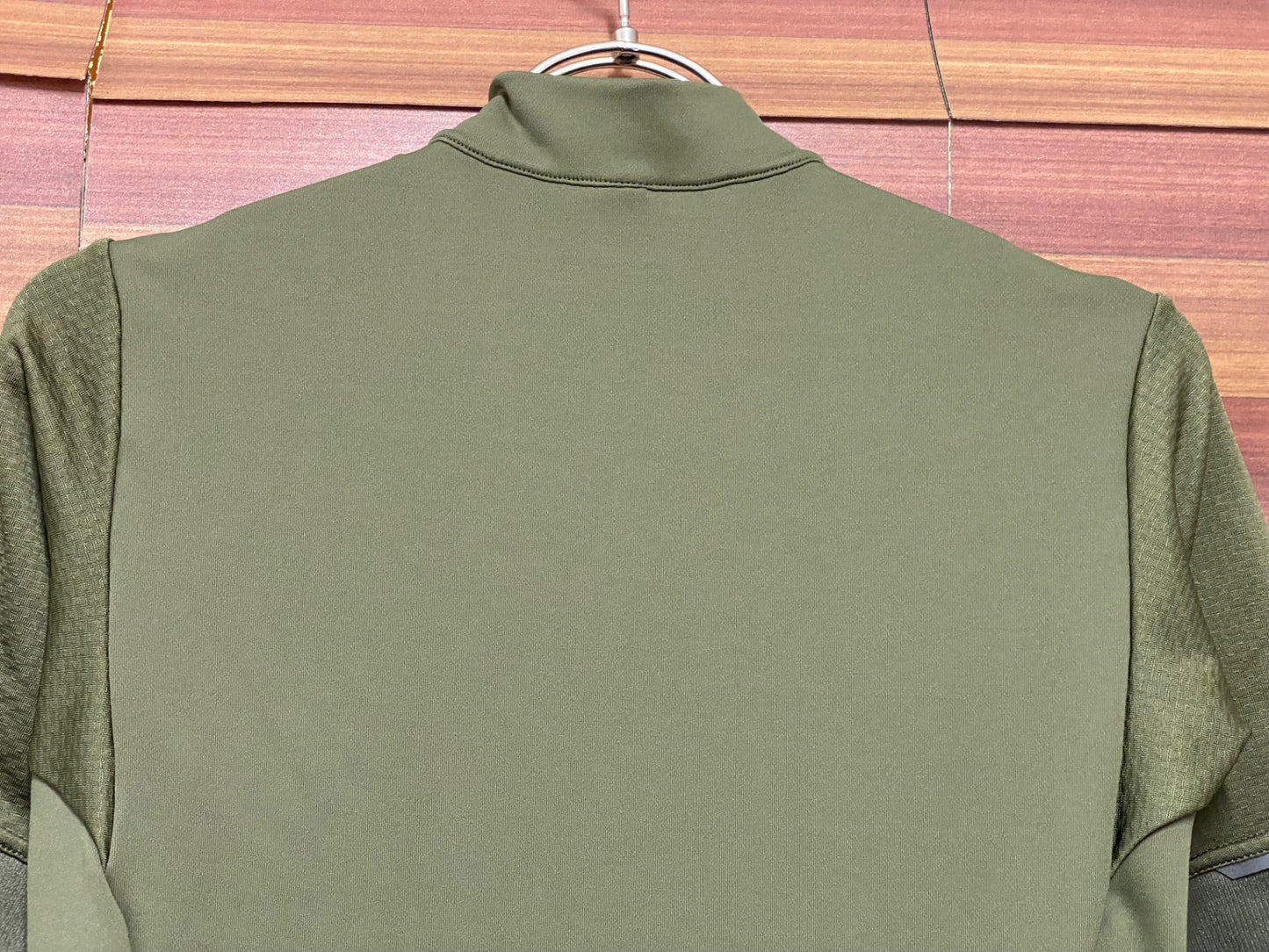 IV372 パールイズミ PEARL iZUMi 半袖 サイクルジャージ カーキ M