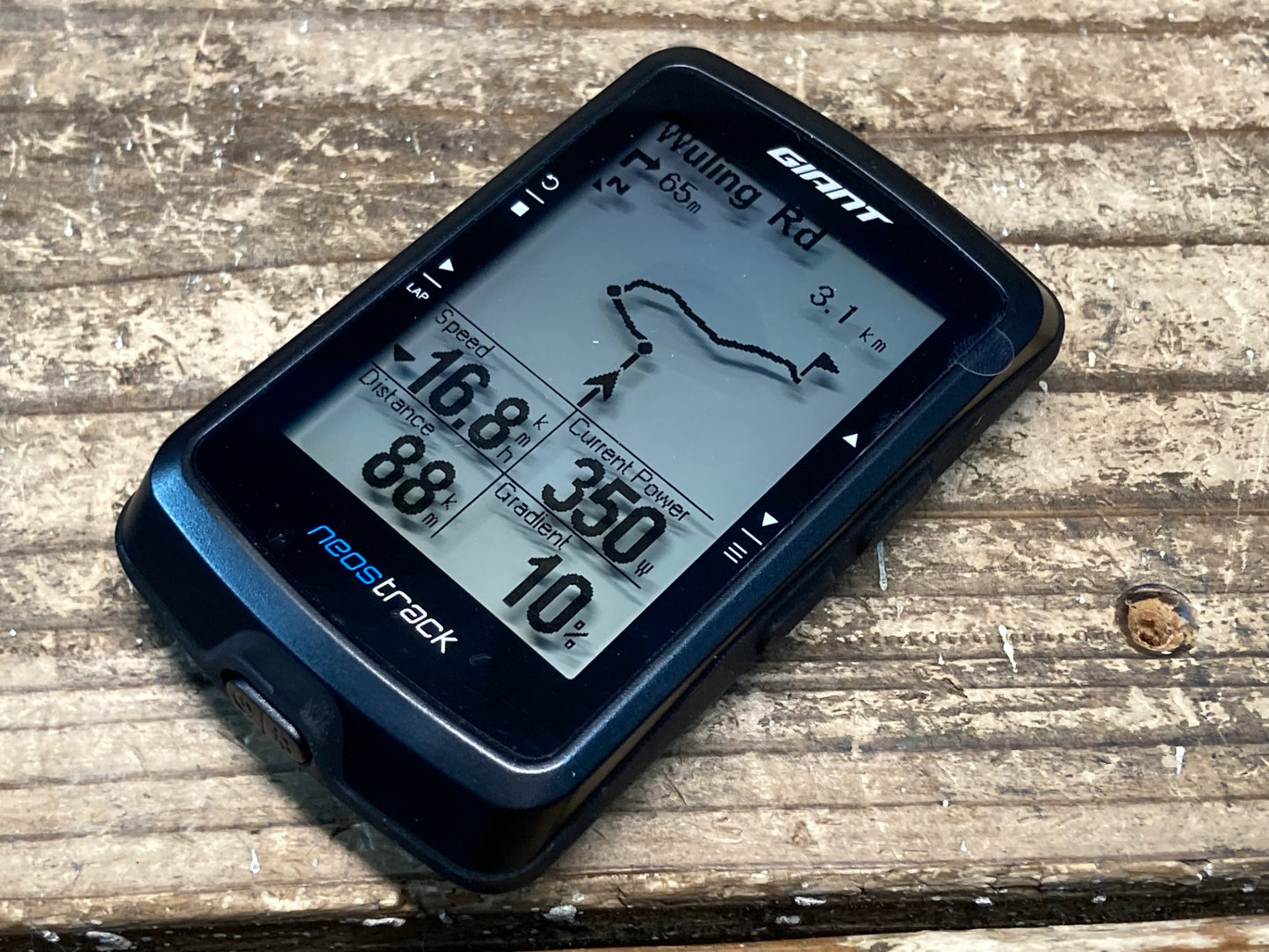 IX462 ジャイアント GIANT ネオストラック NOESTRACK サイクルコンピューター