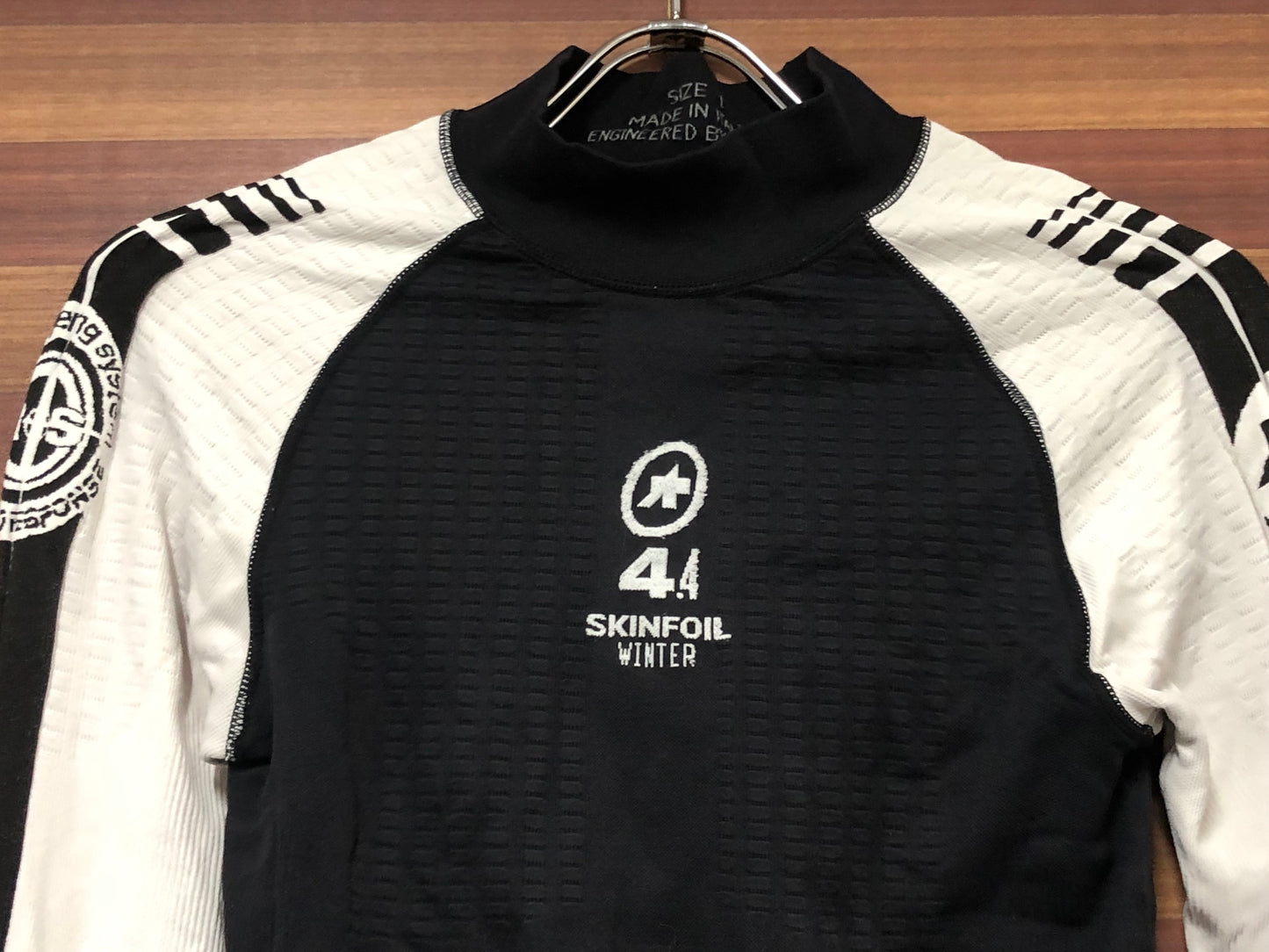 IN376 アソス Assos SKINFOIL 4.4 長袖 べースレイヤー 黒 I