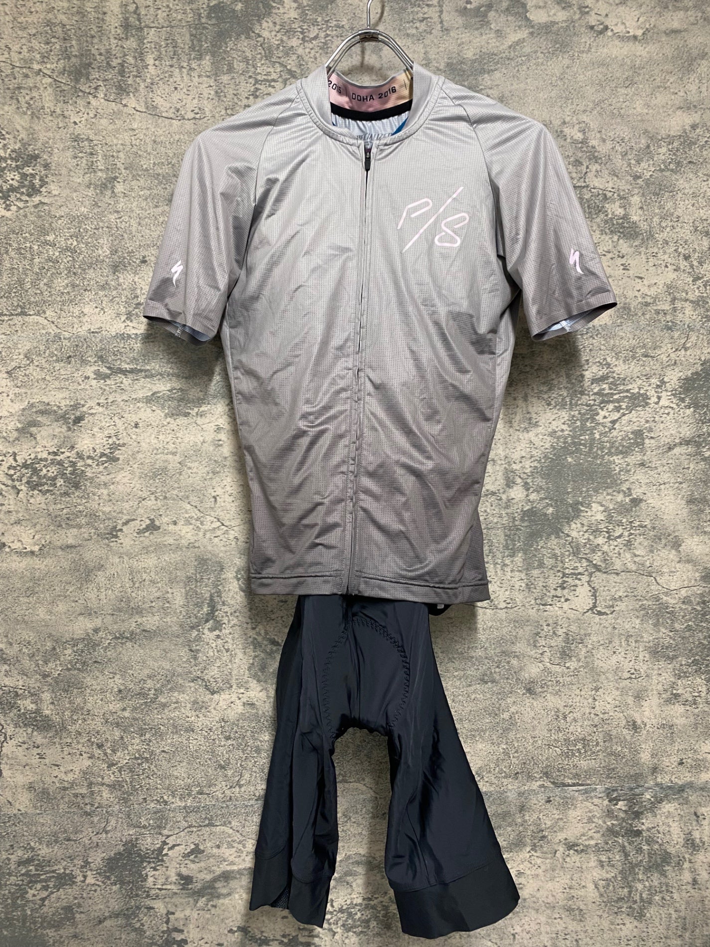 IN570 スペシャライズド SPECIALIZED サイクルジャージ 半袖 ビブショーツ 上下セット サガンコレクション M