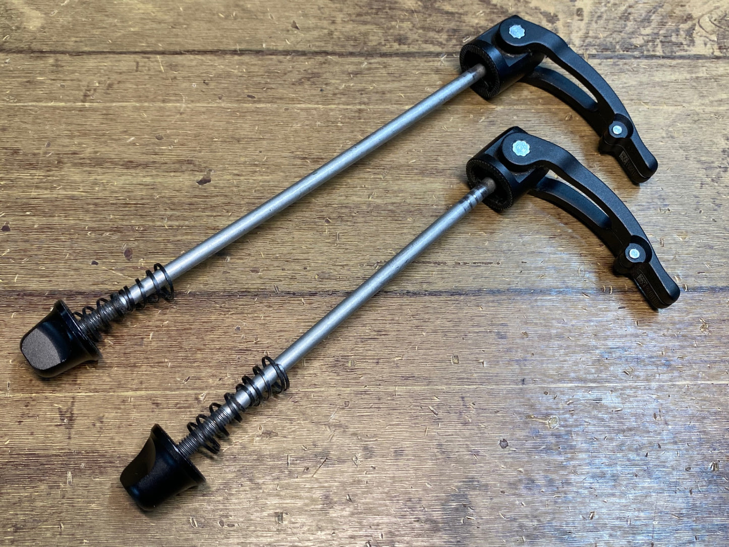 IZ033 カンパニョーロ CAMPAGNOLO クイックリリース 前後セット