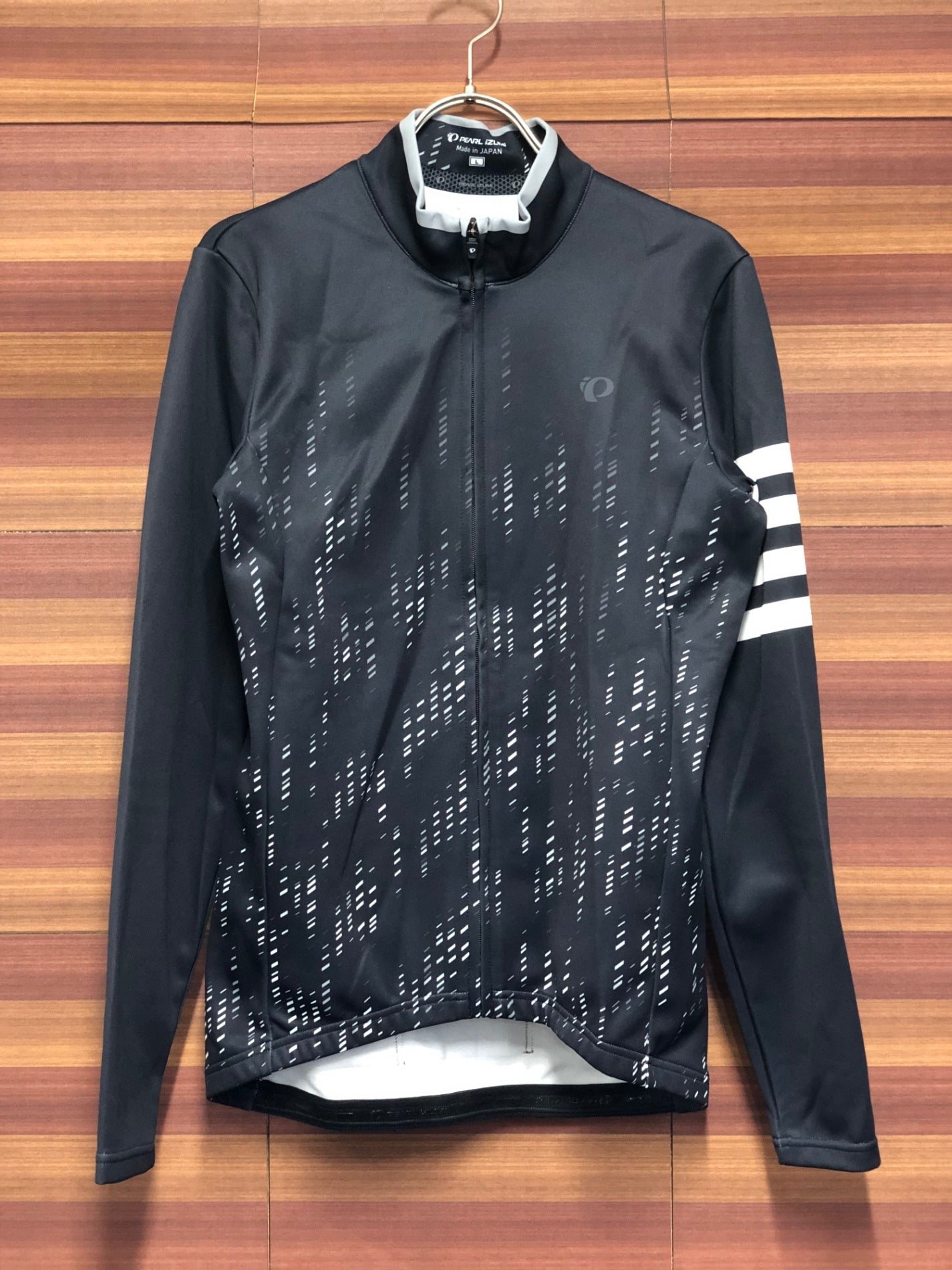 IT046 パールイズミ PEARL iZUMi 長袖 サイクルジャージ 黒 L