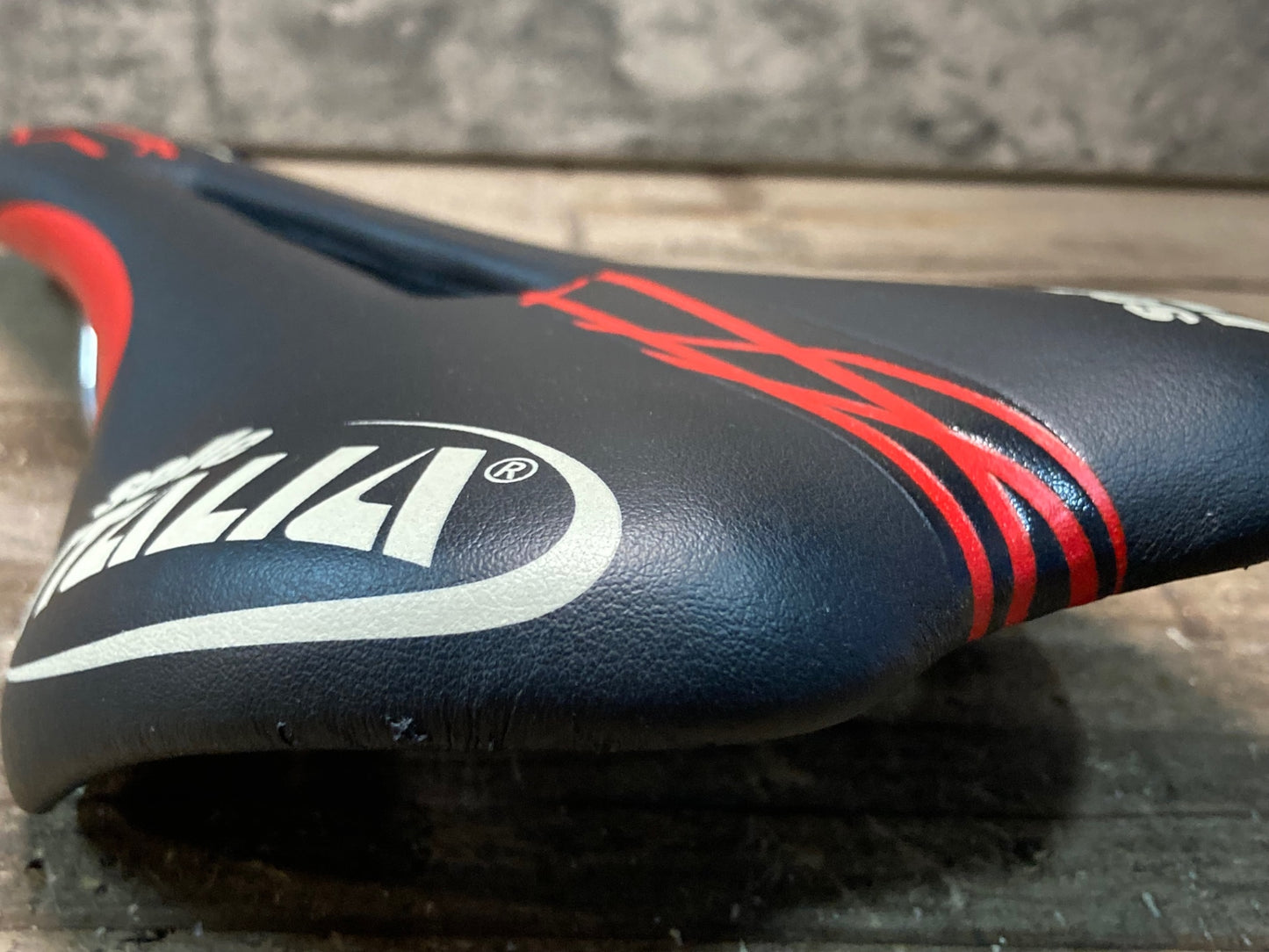 IQ580 セライタリア SELLE ITALIA SLR TEAM EDITION FLOW Ti316レール サドル